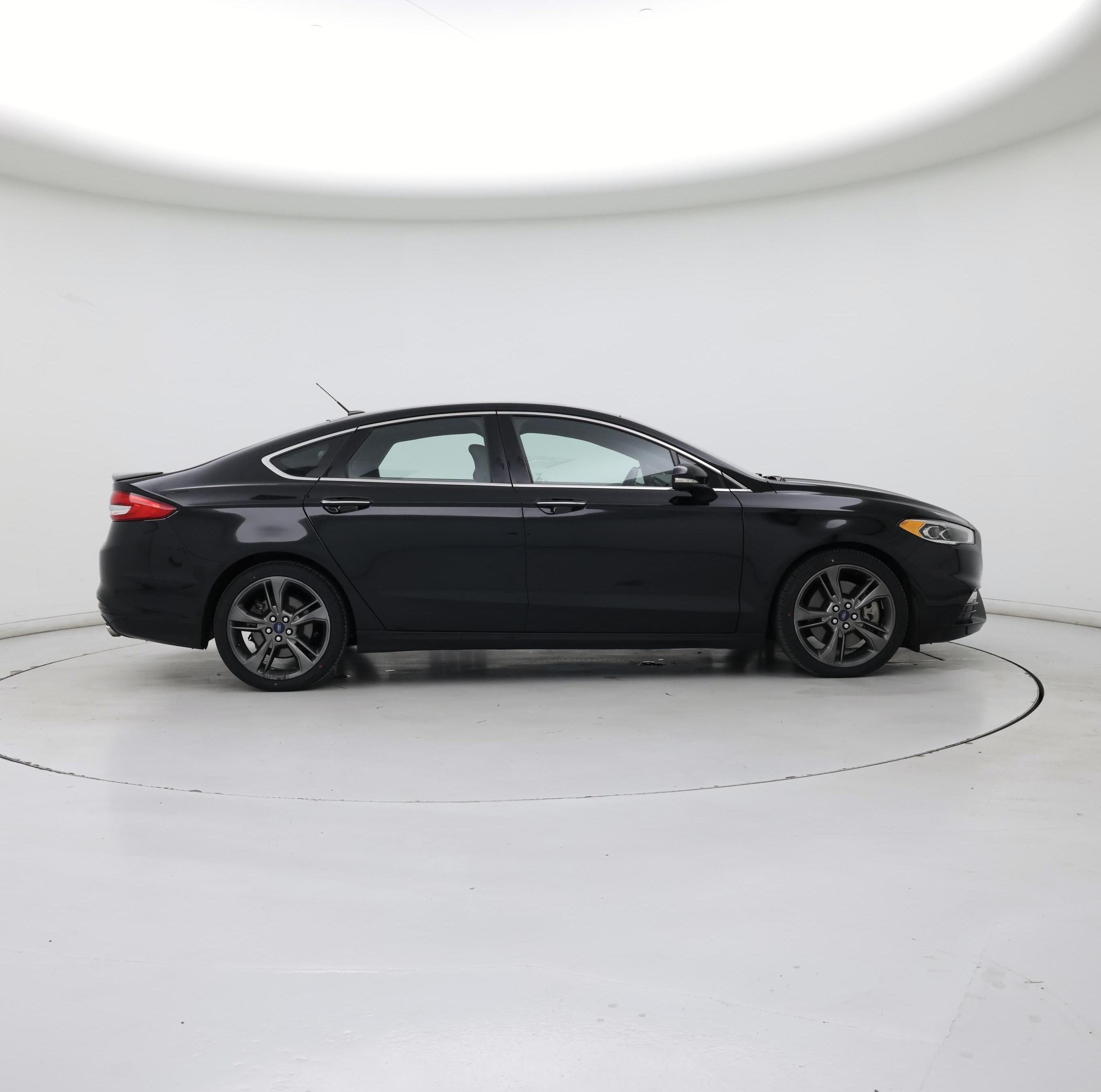 Thumbnail: 2017 Ford Fusion - 7