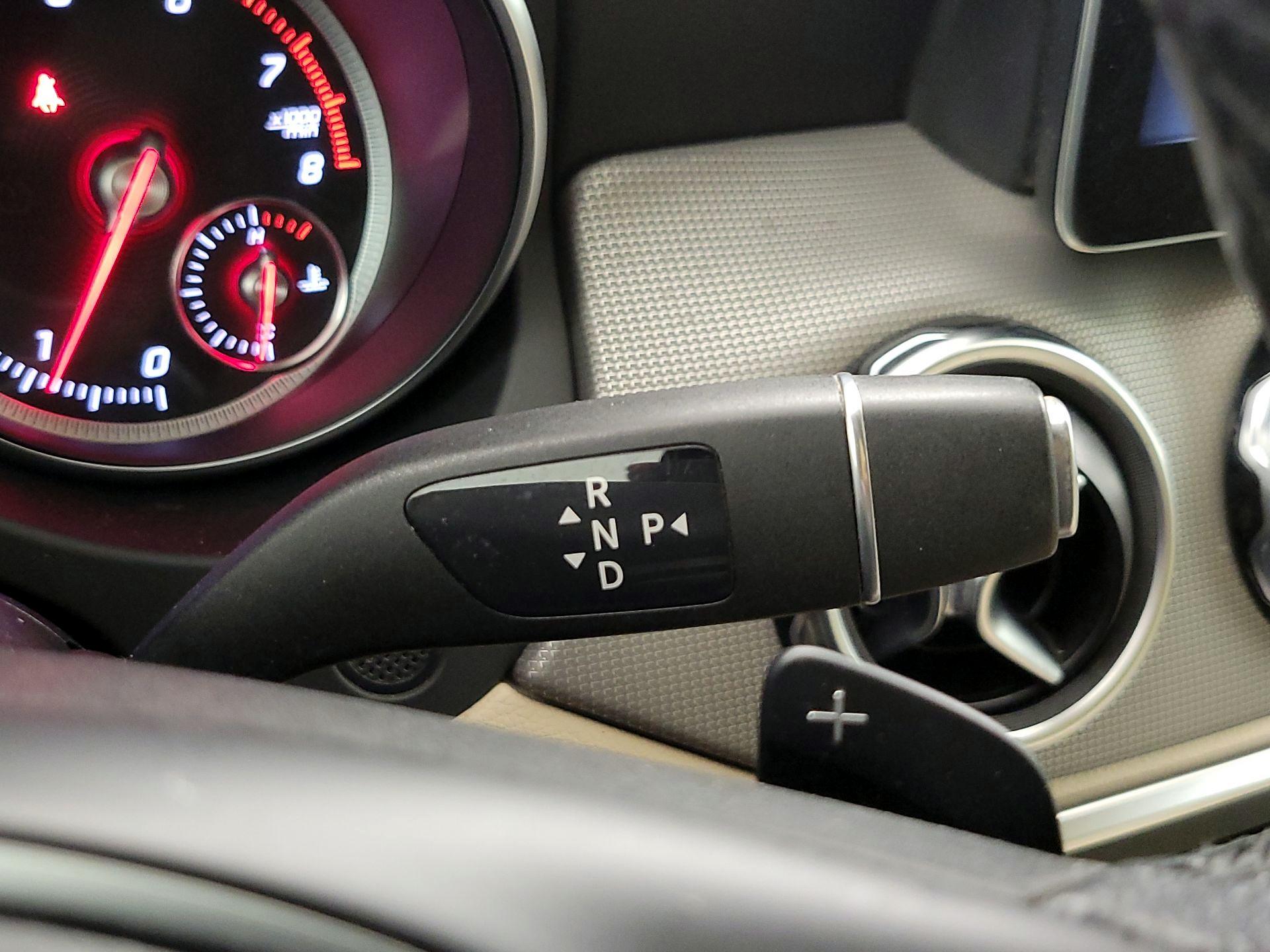 Thumbnail: 2018 Mercedes-Benz GLA - 18