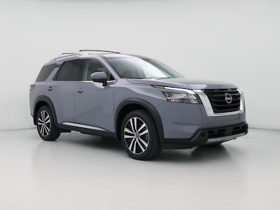 Gray 2025 Nissan Pathfinder Platinum