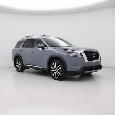 Gray 2025 Nissan Pathfinder Platinum