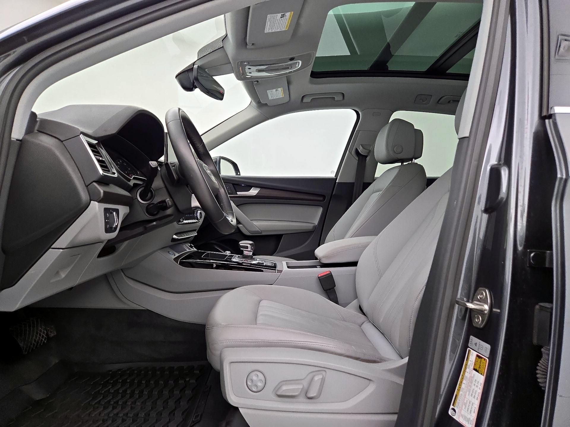 Thumbnail: 2023 Audi Q5 - 11