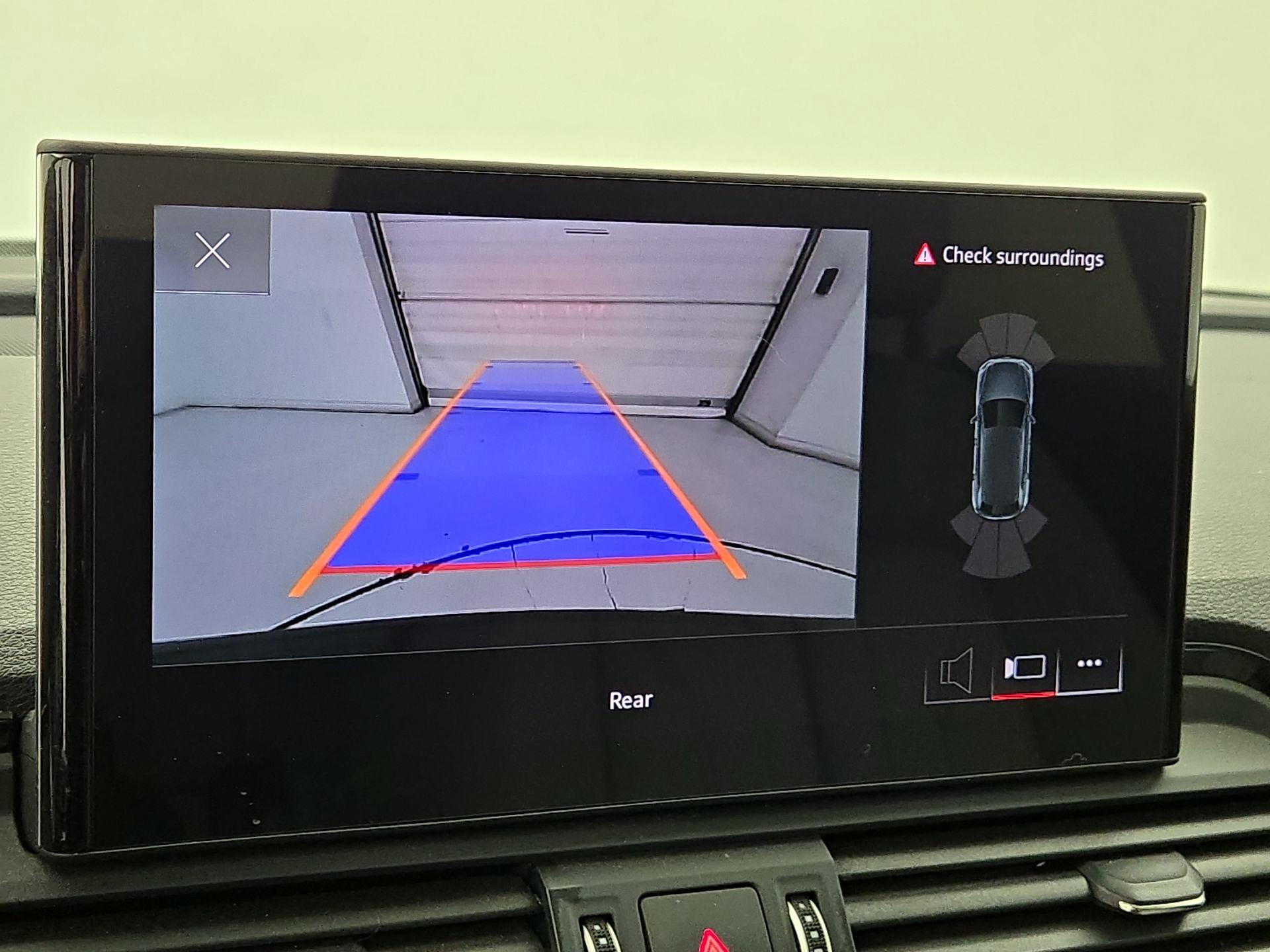 Thumbnail: 2023 Audi Q5 - 14