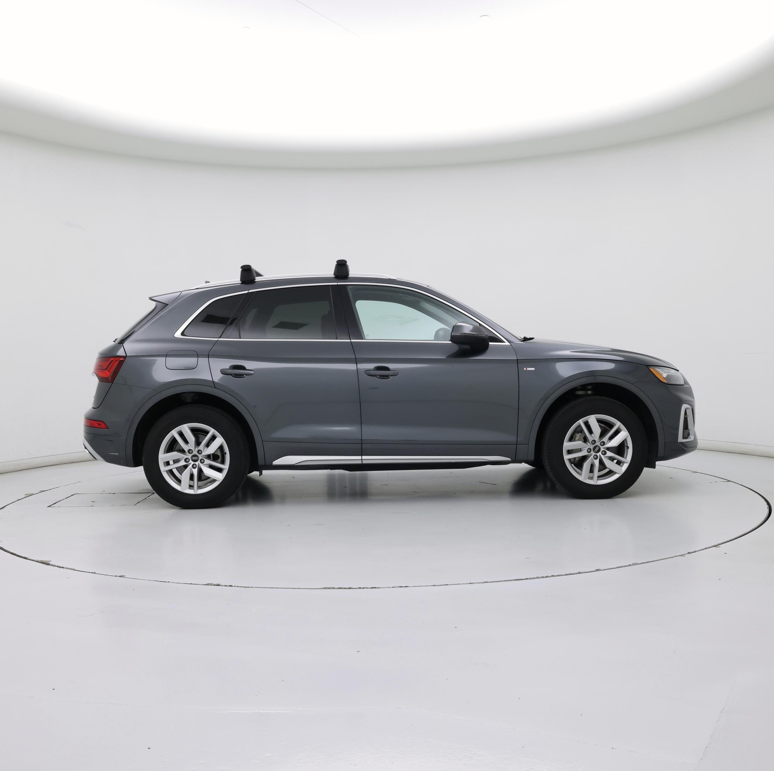 Thumbnail: 2023 Audi Q5 - 7
