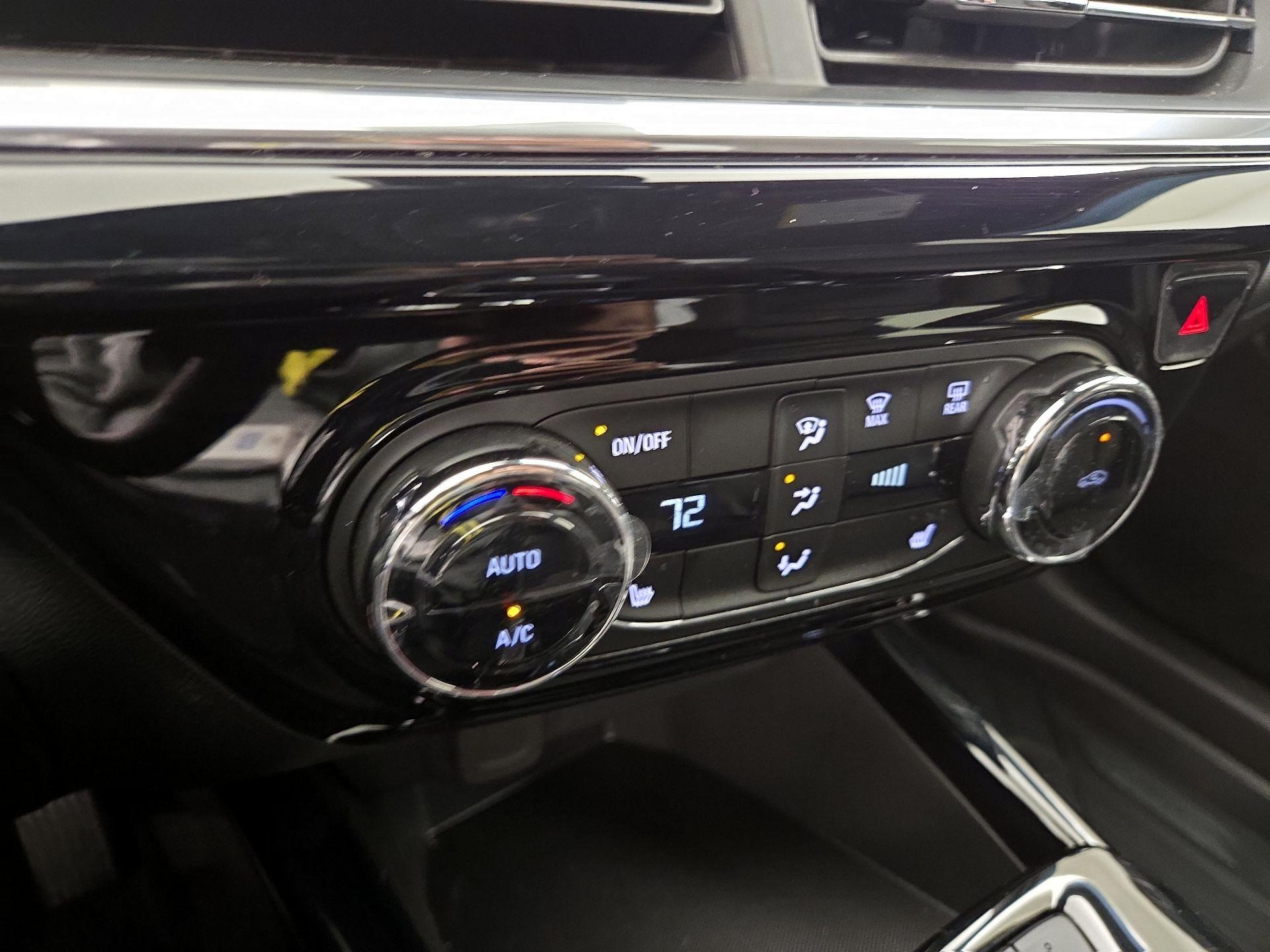 Thumbnail: 2025 Chevrolet Trax - 16