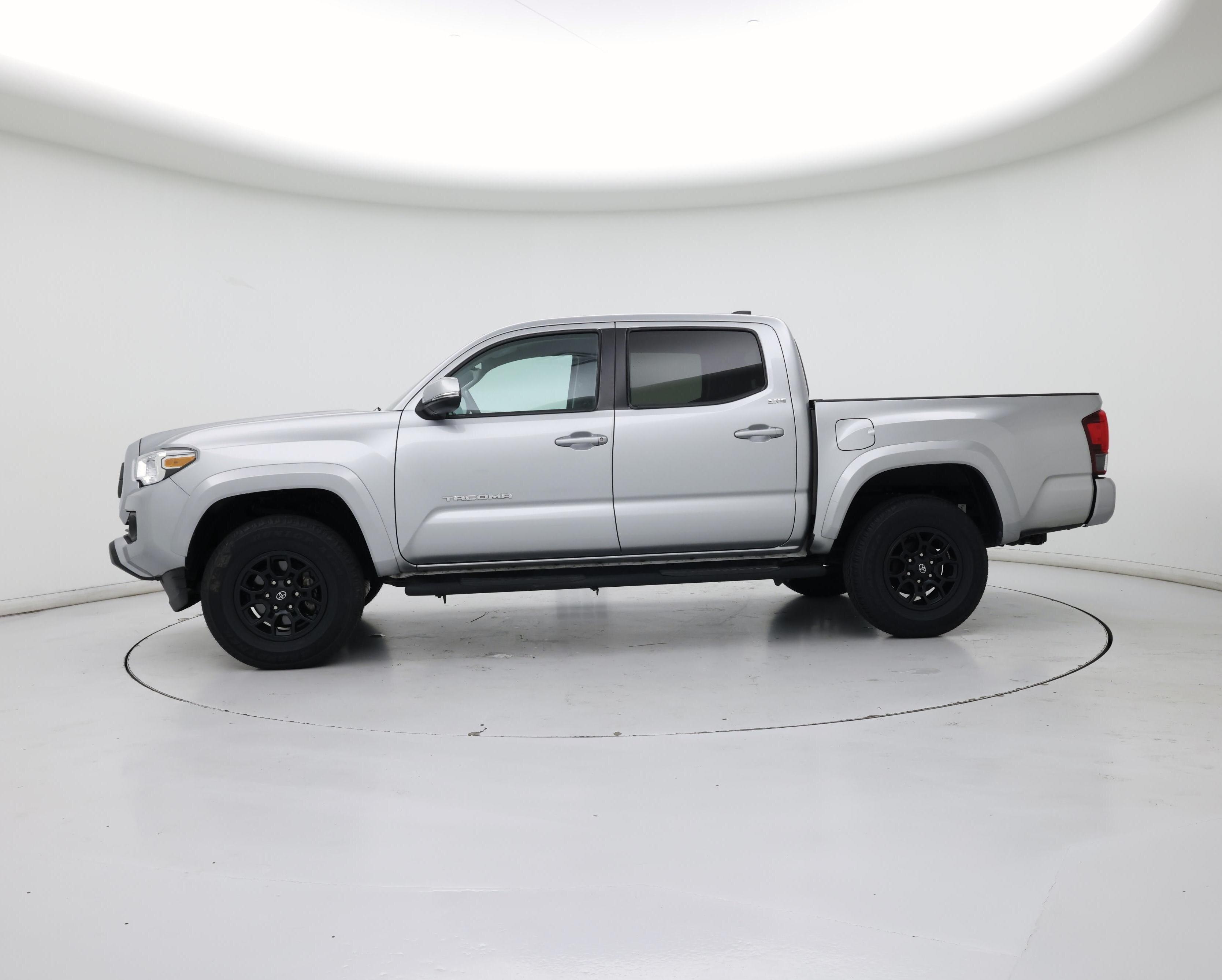 Thumbnail: 2022 Toyota Tacoma - 3
