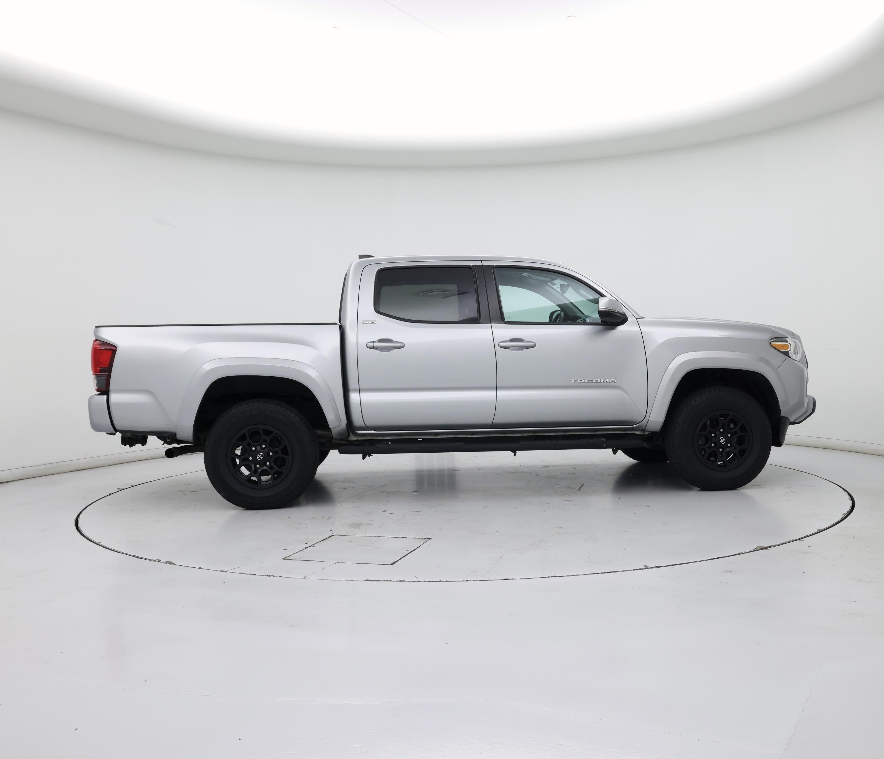 Thumbnail: 2022 Toyota Tacoma - 7