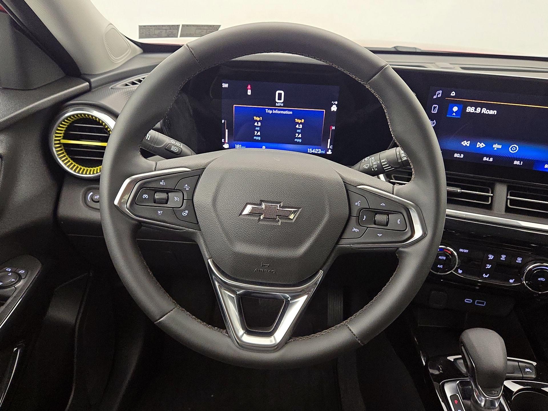 Thumbnail: 2024 Chevrolet Trax - 10