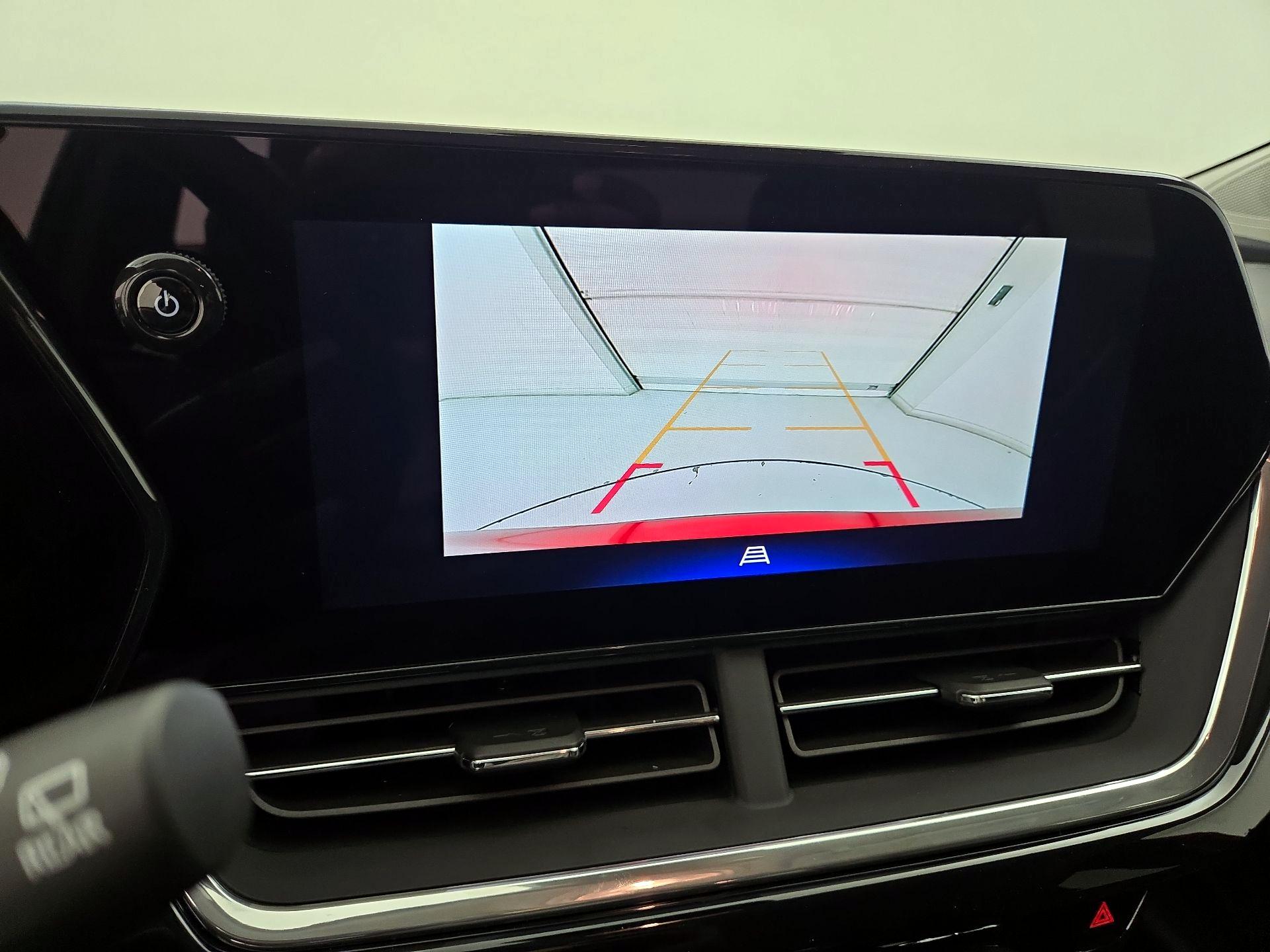 Thumbnail: 2024 Chevrolet Trax - 14