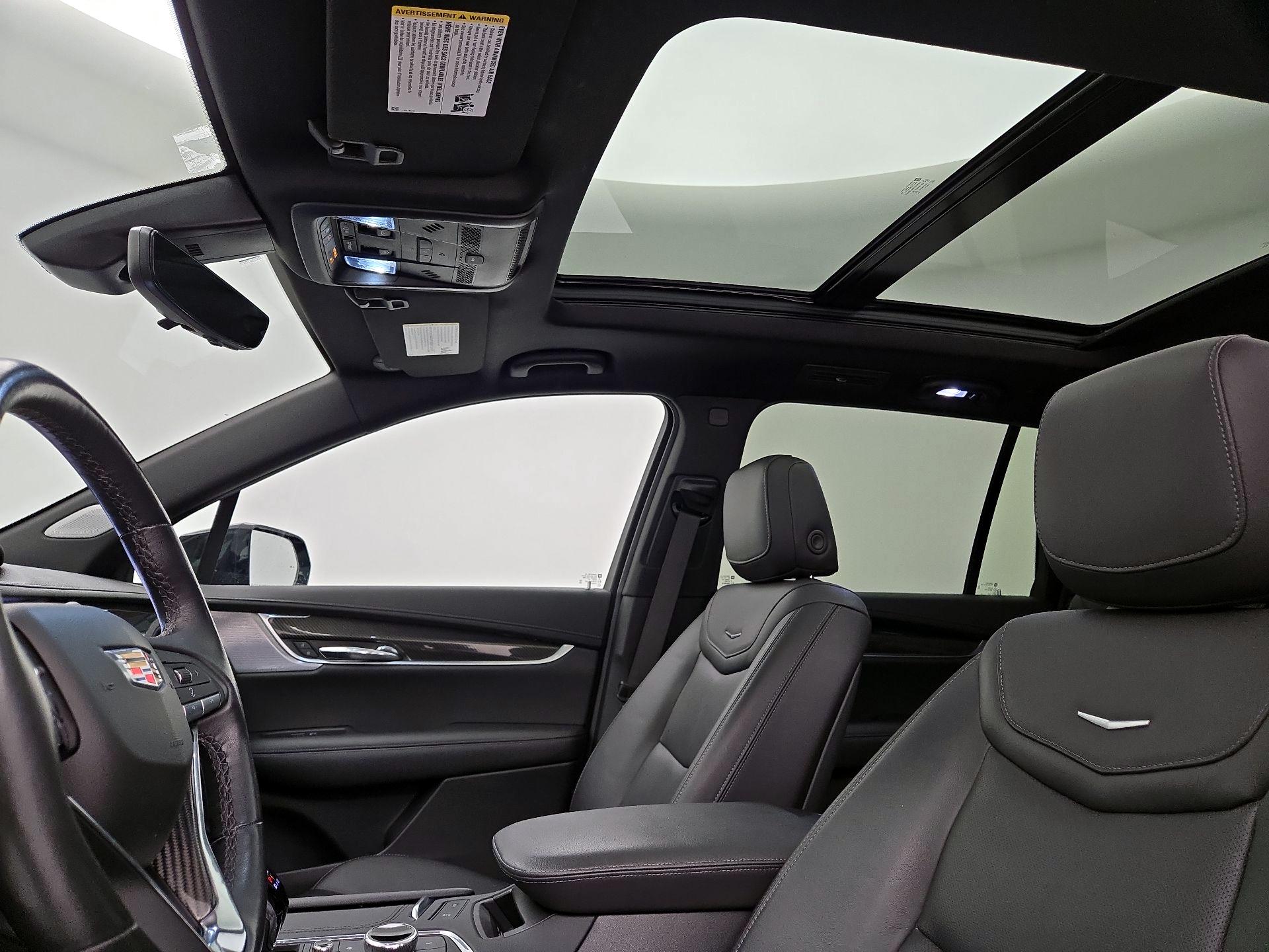 Thumbnail: 2023 Cadillac XT6 - 19