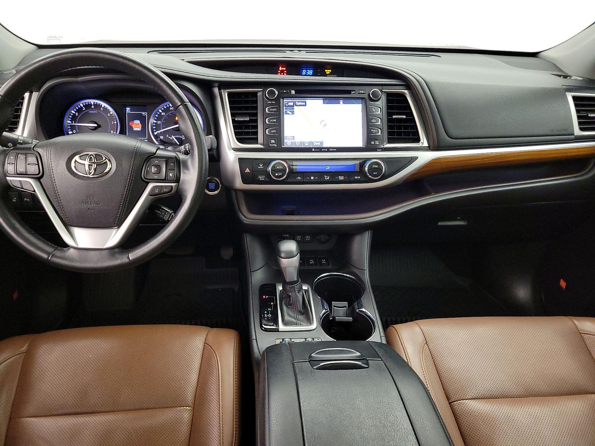 Thumbnail: 2019 Toyota Highlander - 9