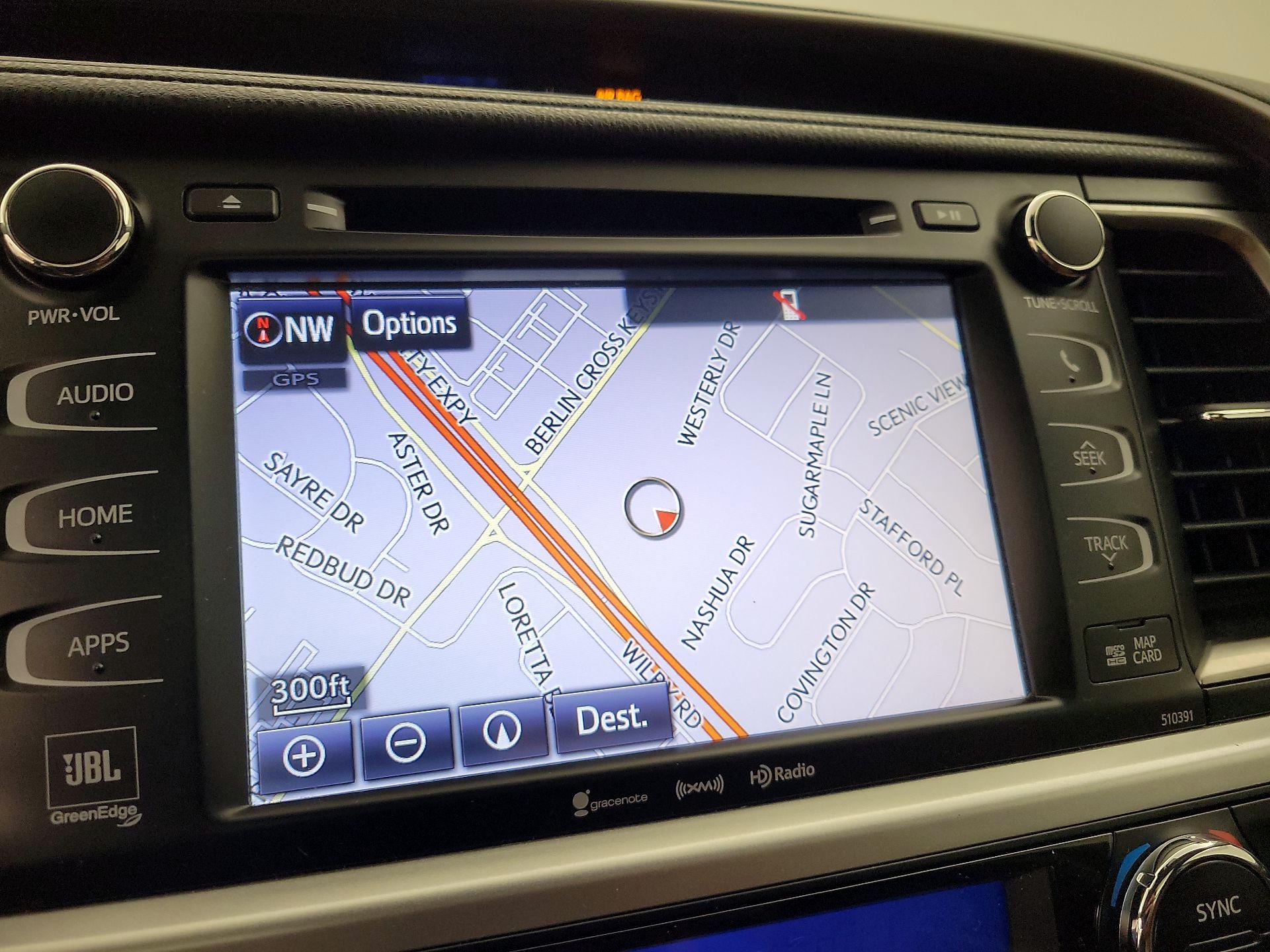 Thumbnail: 2019 Toyota Highlander - 14