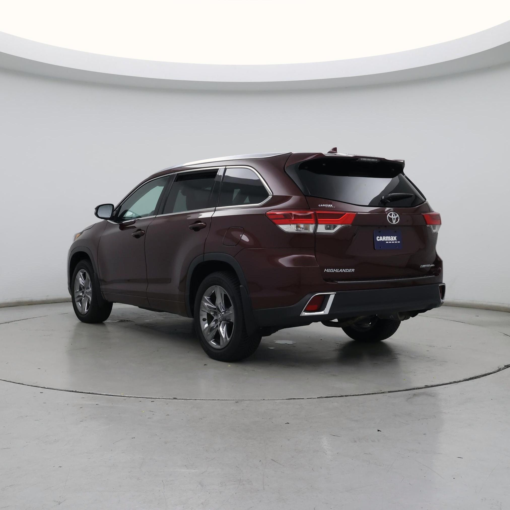 Thumbnail: 2019 Toyota Highlander - 2
