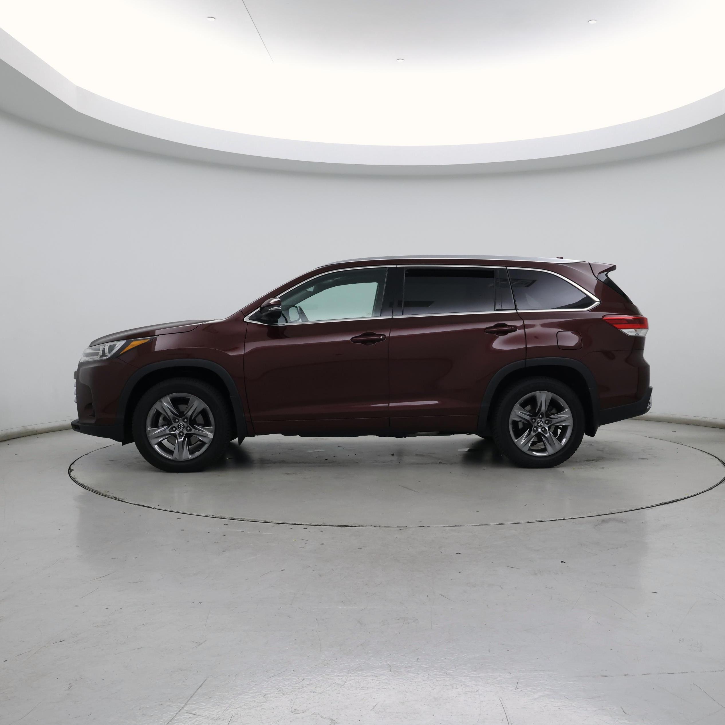 Thumbnail: 2019 Toyota Highlander - 3