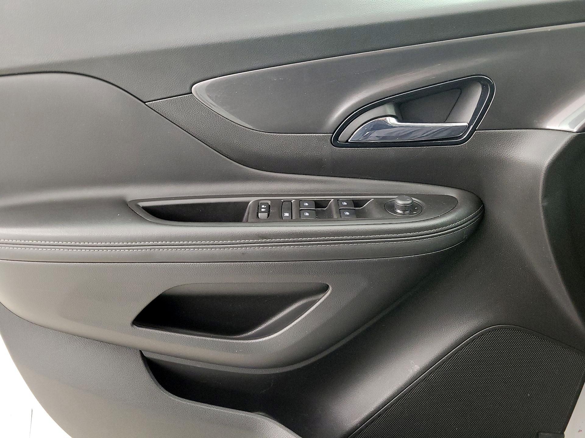 Thumbnail: 2020 Buick Encore - 12