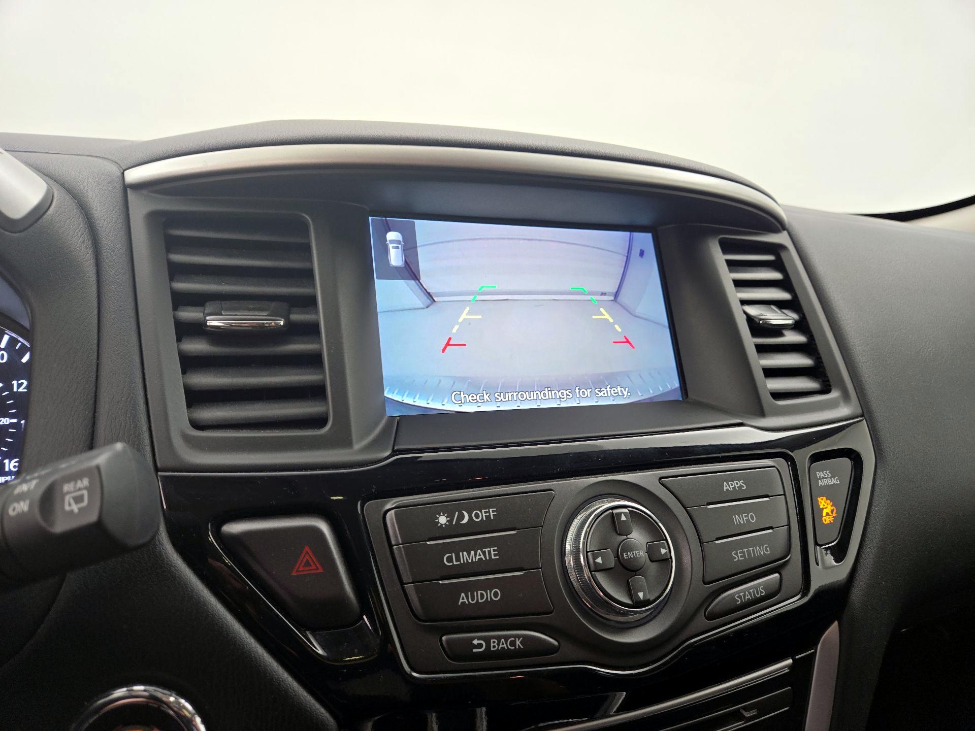 Thumbnail: 2020 Nissan Pathfinder - 13