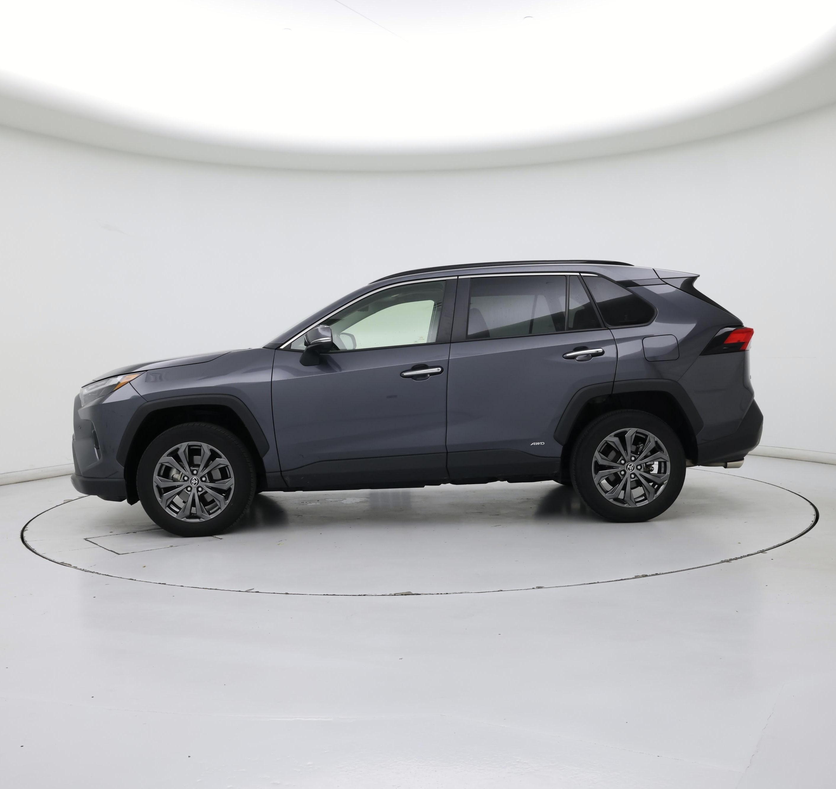 Thumbnail: 2023 Toyota RAV4 - 3