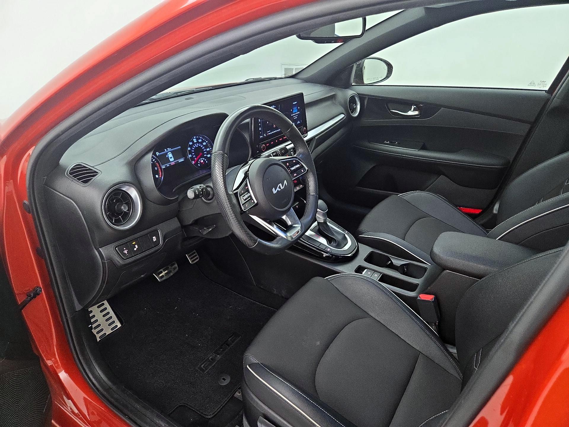 Thumbnail: 2023 Kia Forte - 11