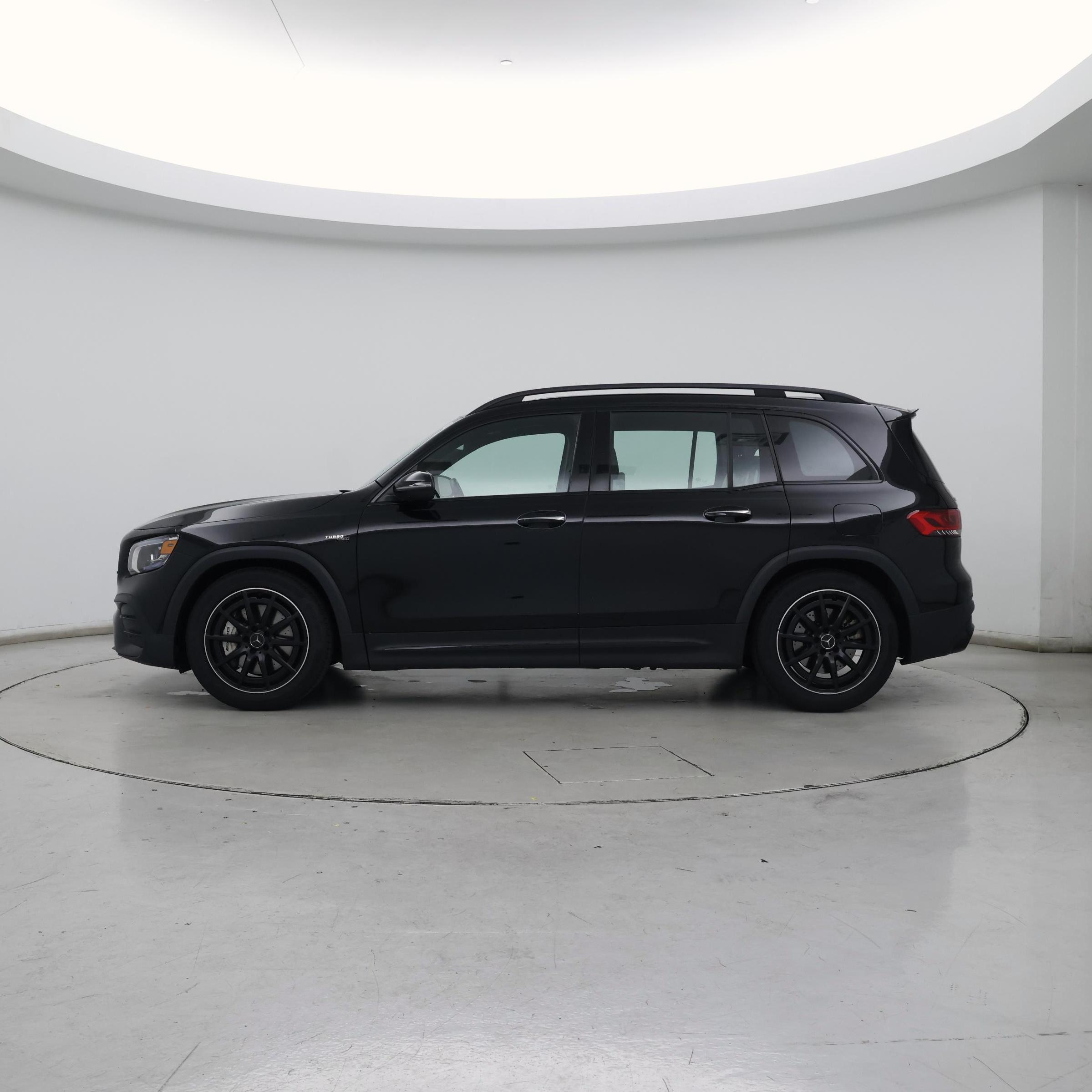 Thumbnail: 2023 Mercedes-Benz GLB - 3