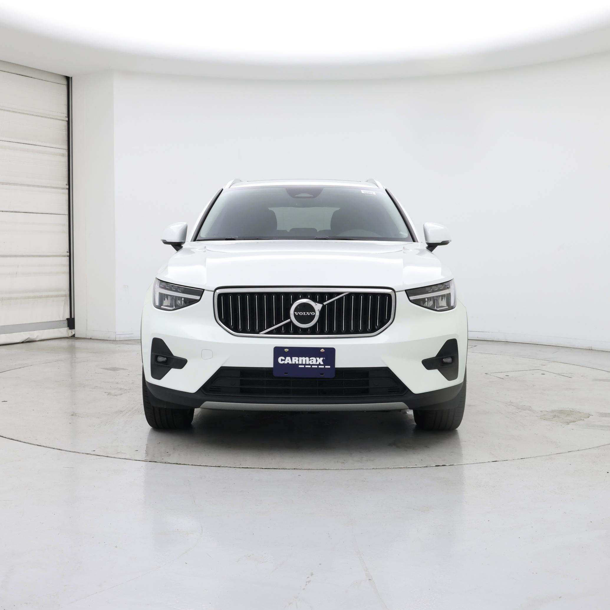 Thumbnail: 2023 Volvo XC40 - 5