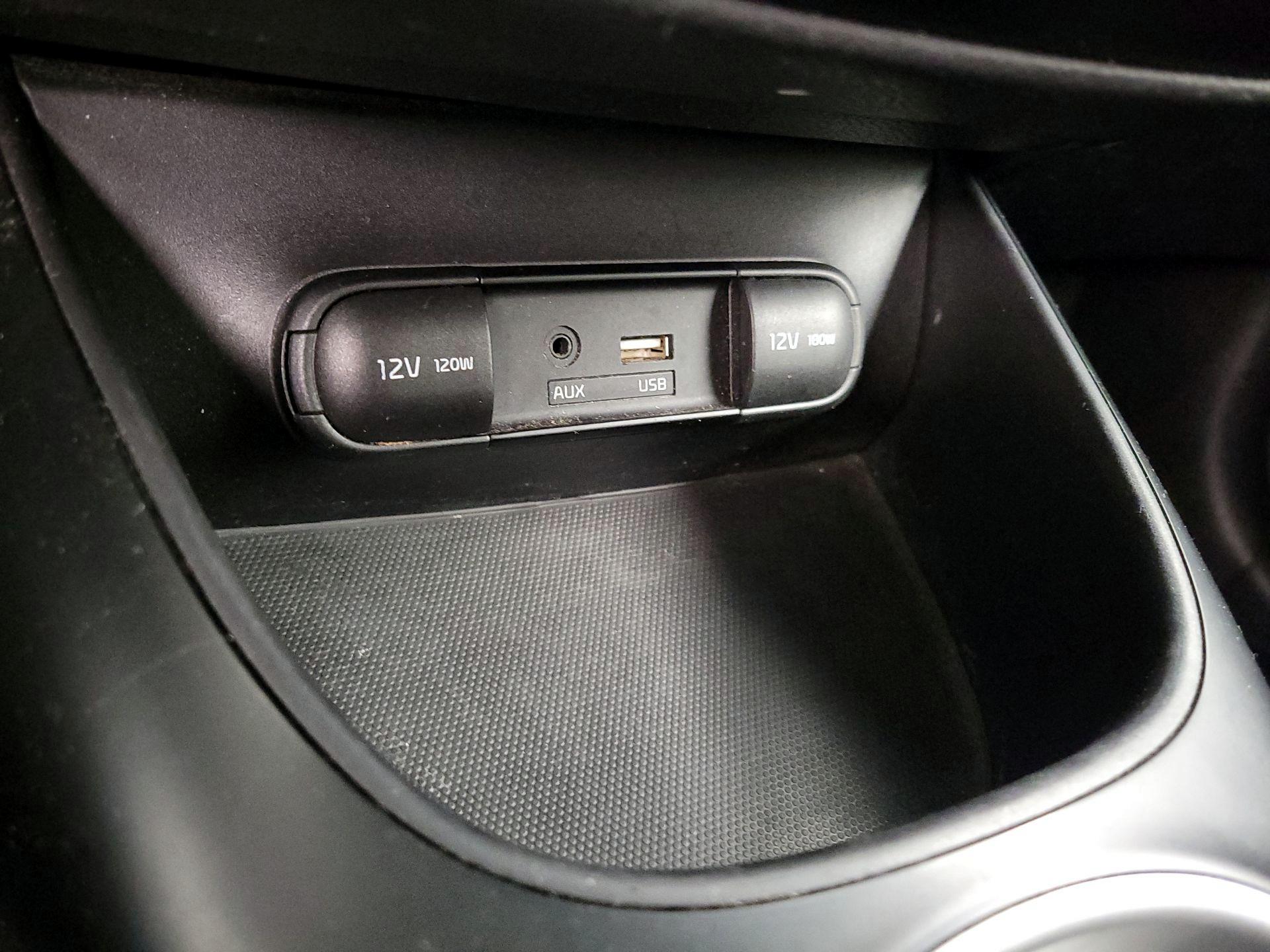 Thumbnail: 2016 Kia Soul - 17