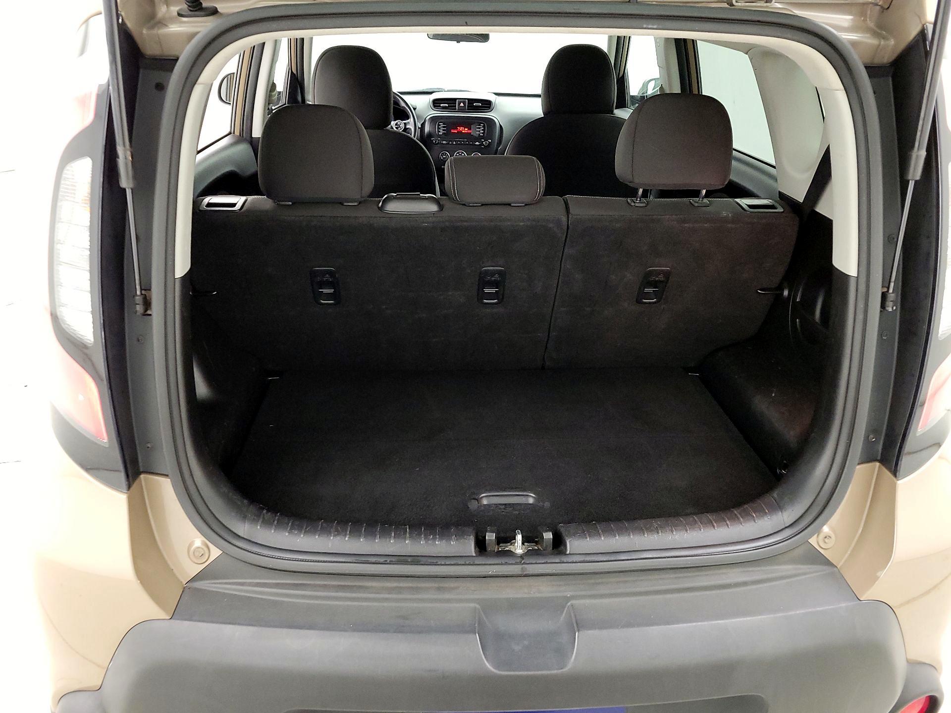 Thumbnail: 2016 Kia Soul - 19