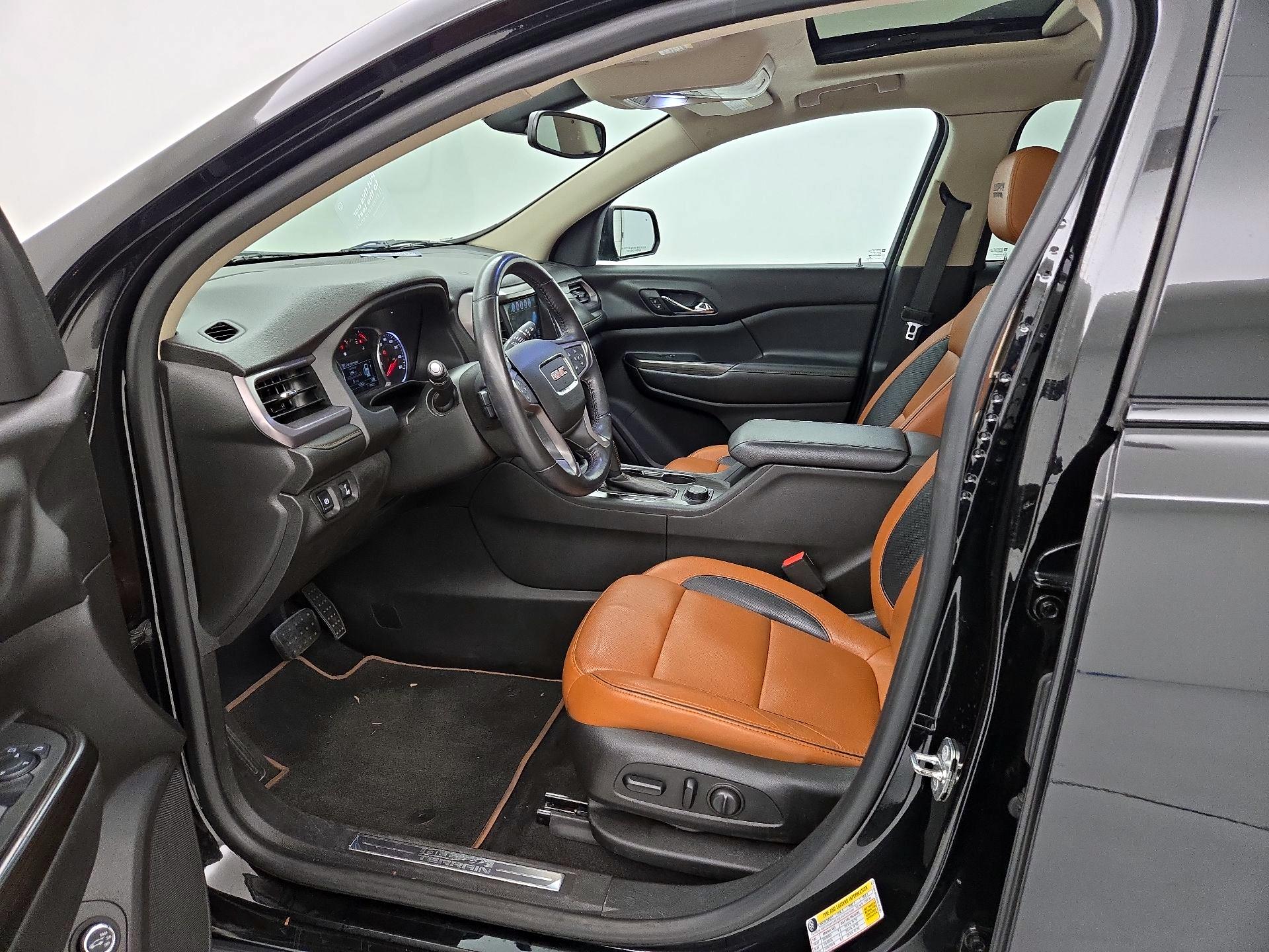 Thumbnail: 2017 GMC Acadia - 11