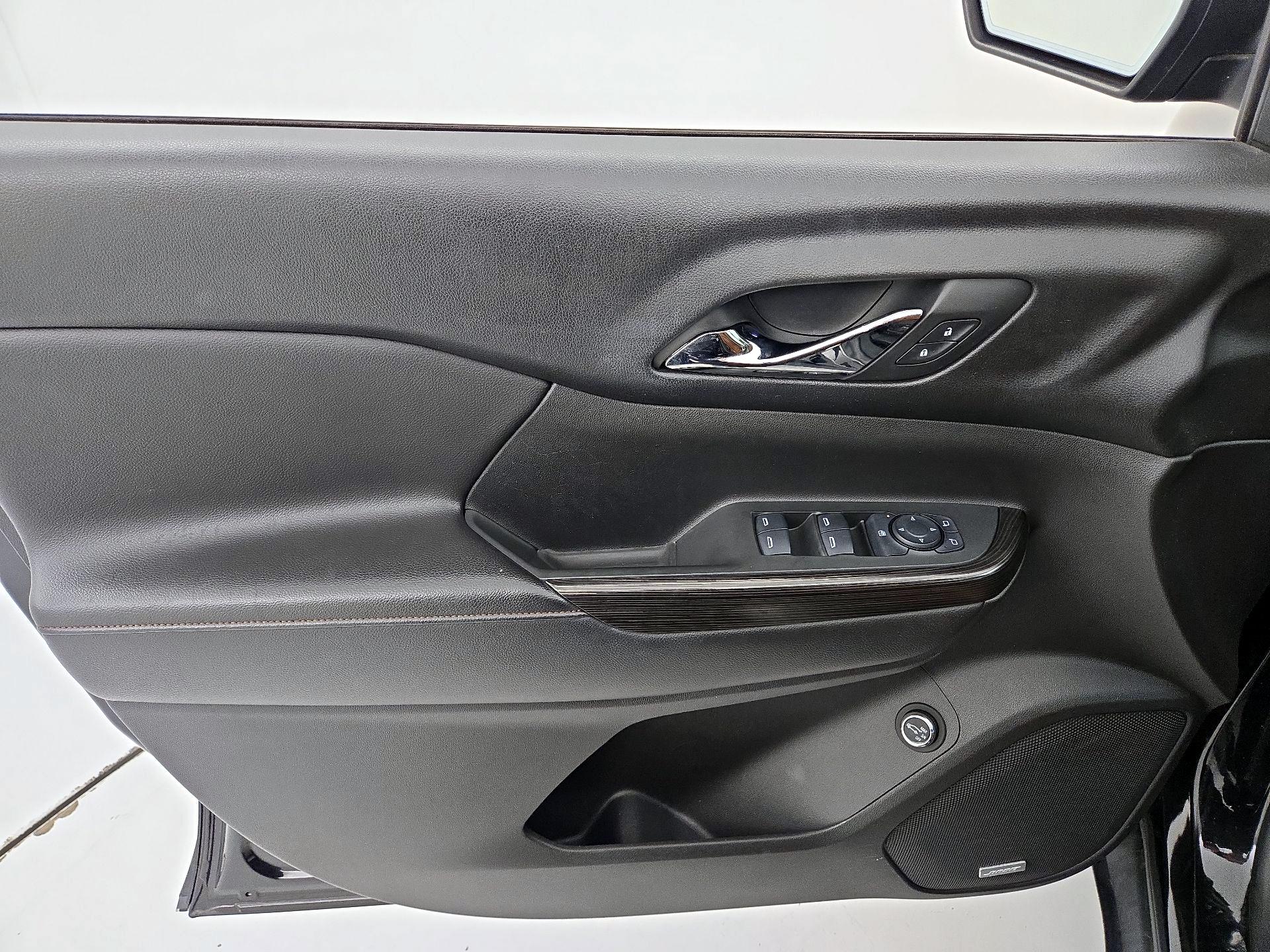 Thumbnail: 2017 GMC Acadia - 12