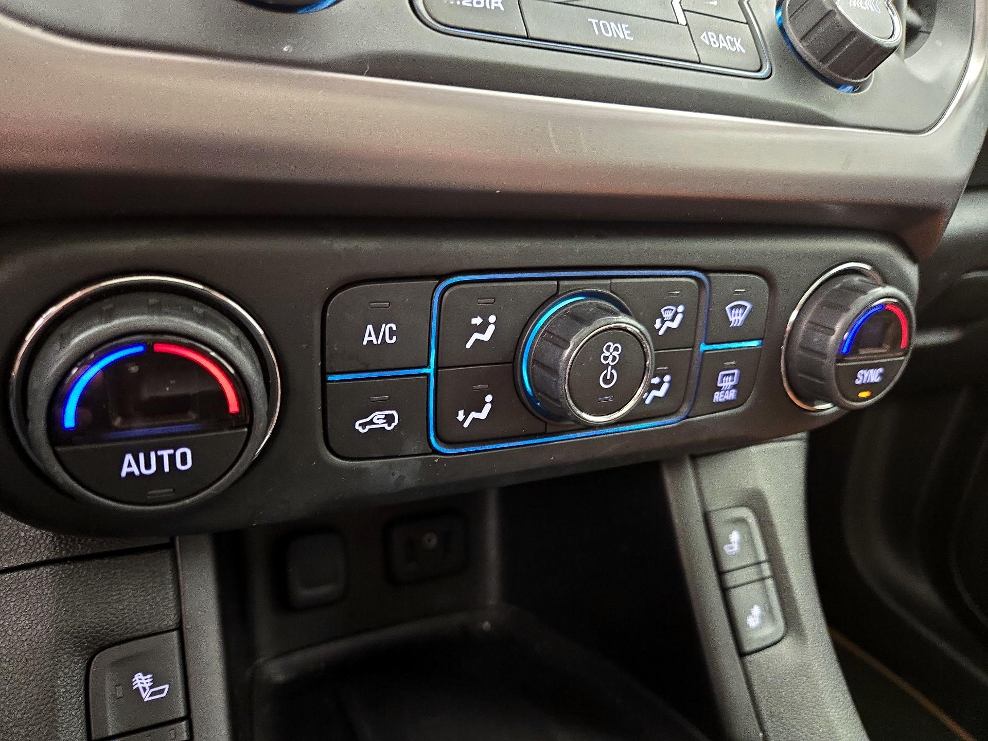 Thumbnail: 2017 GMC Acadia - 16