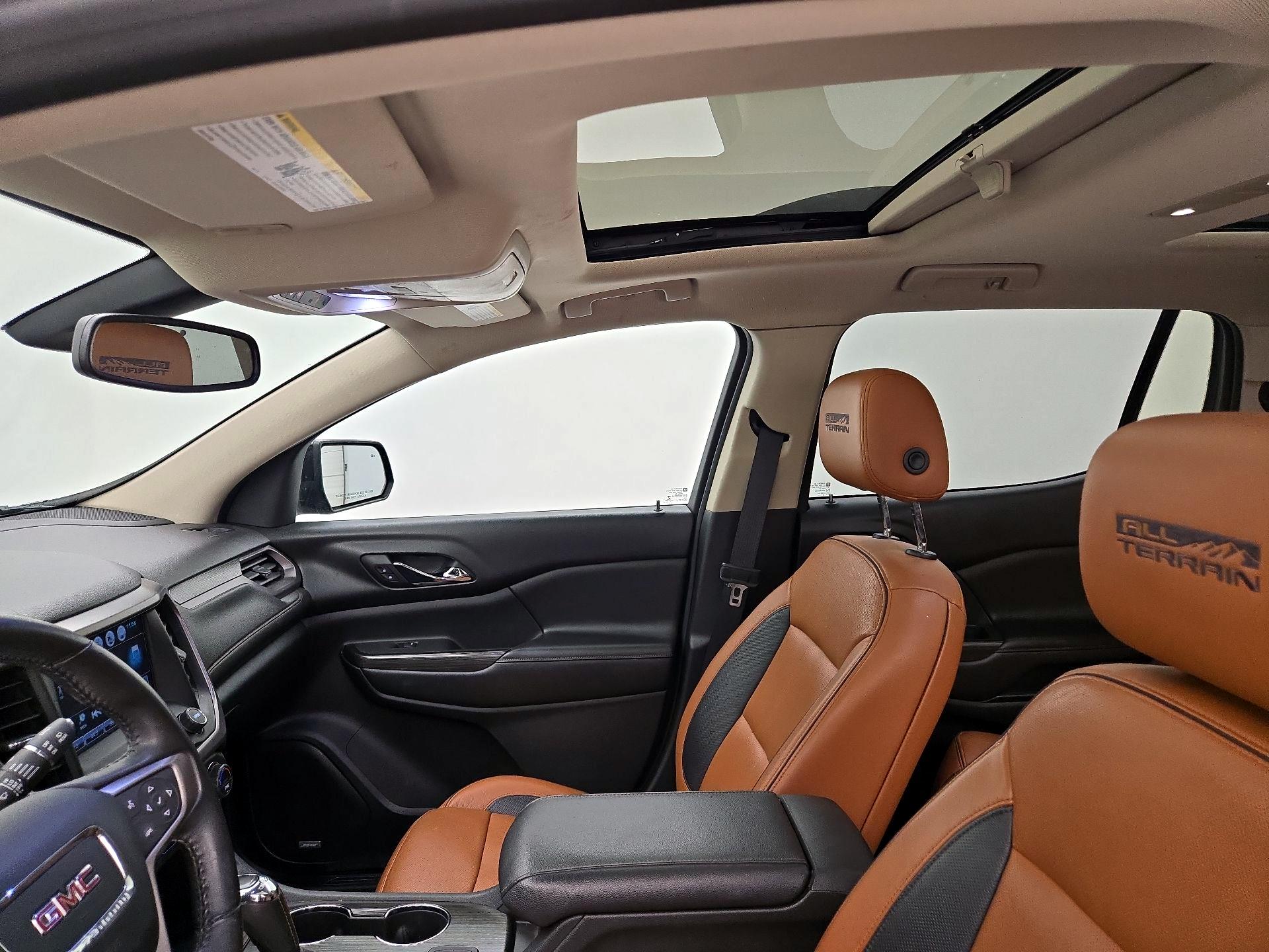 Thumbnail: 2017 GMC Acadia - 19