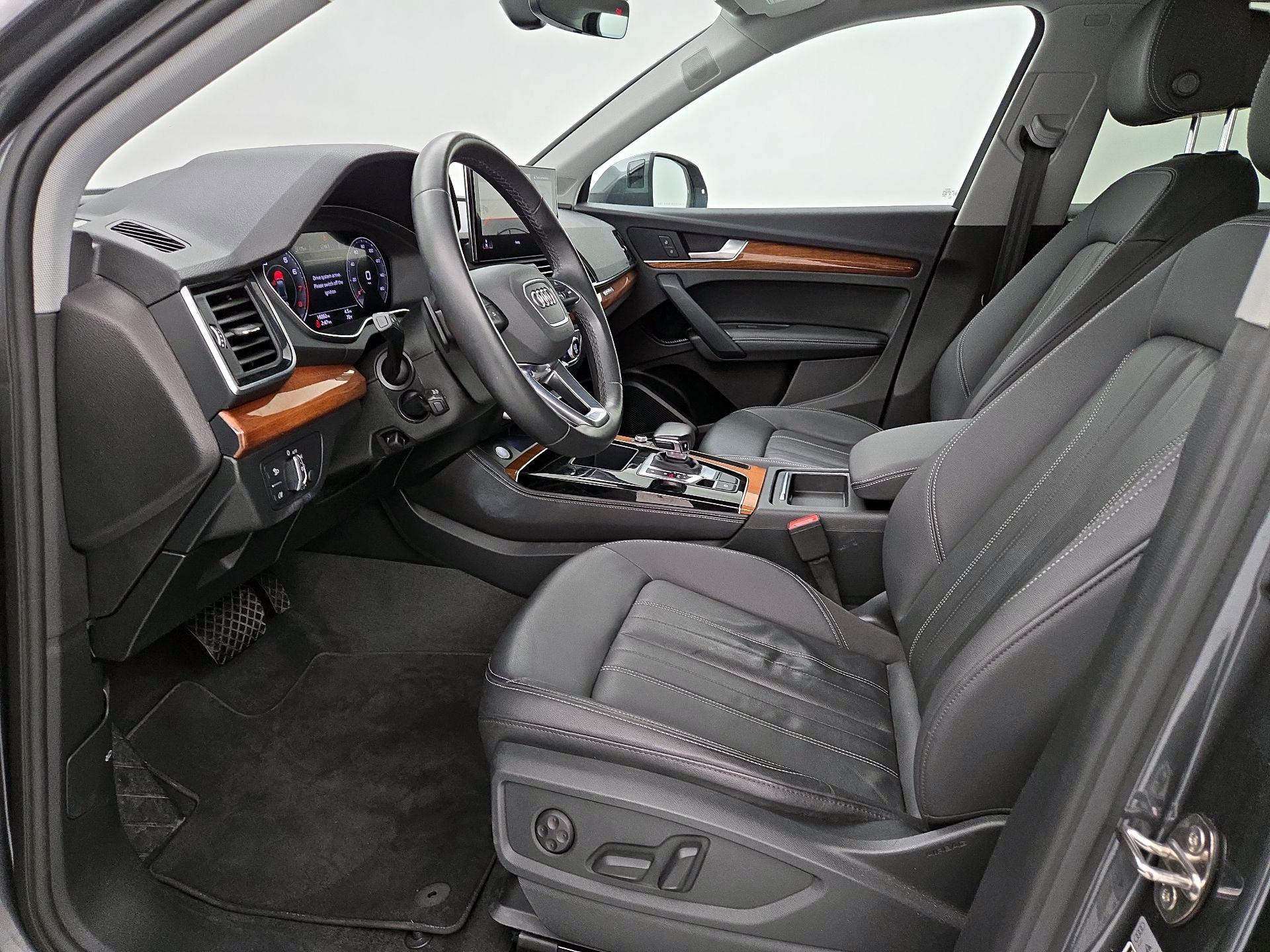 Thumbnail: 2022 Audi Q5 - 11