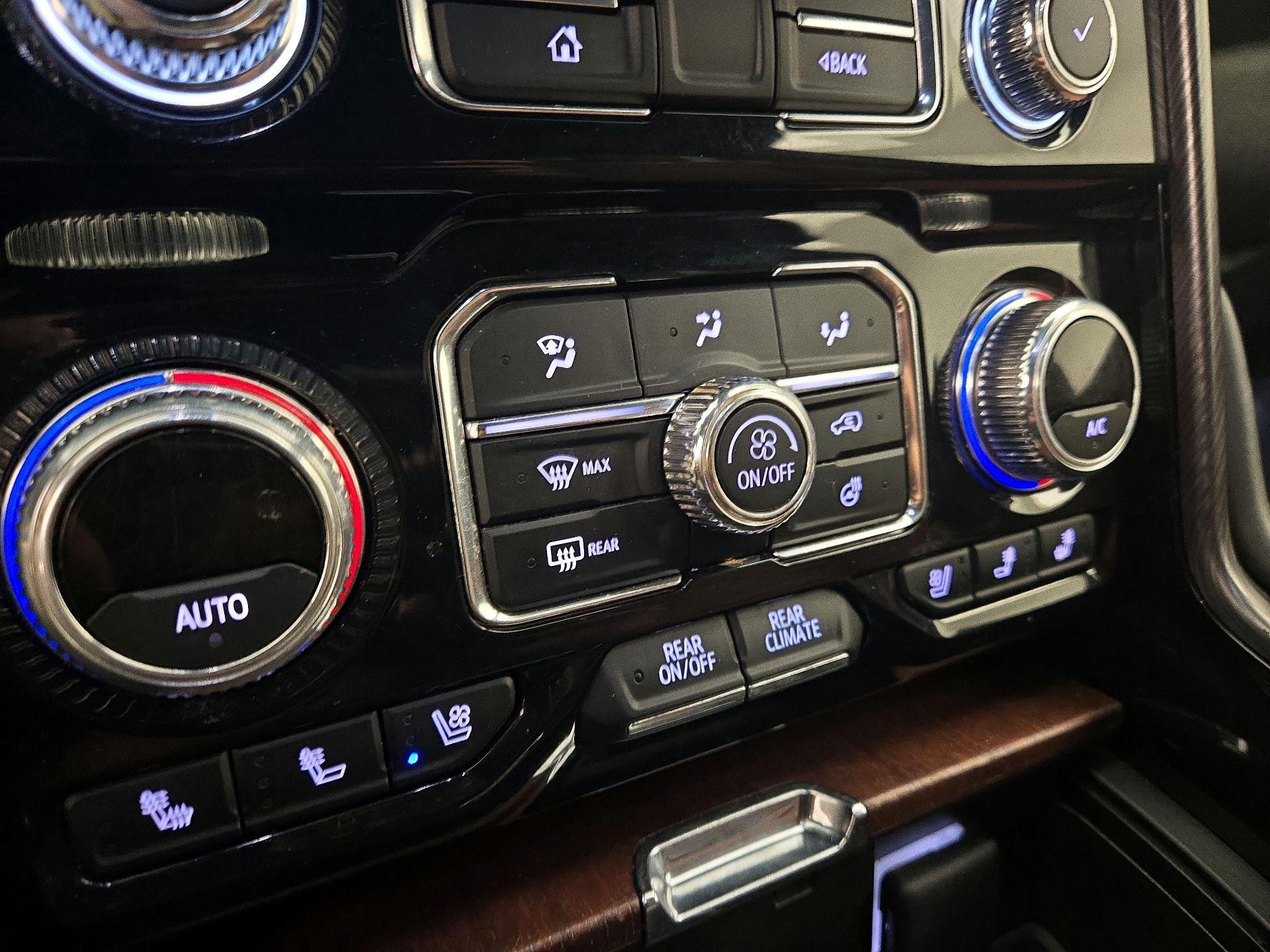 Thumbnail: 2023 GMC Yukon - 16