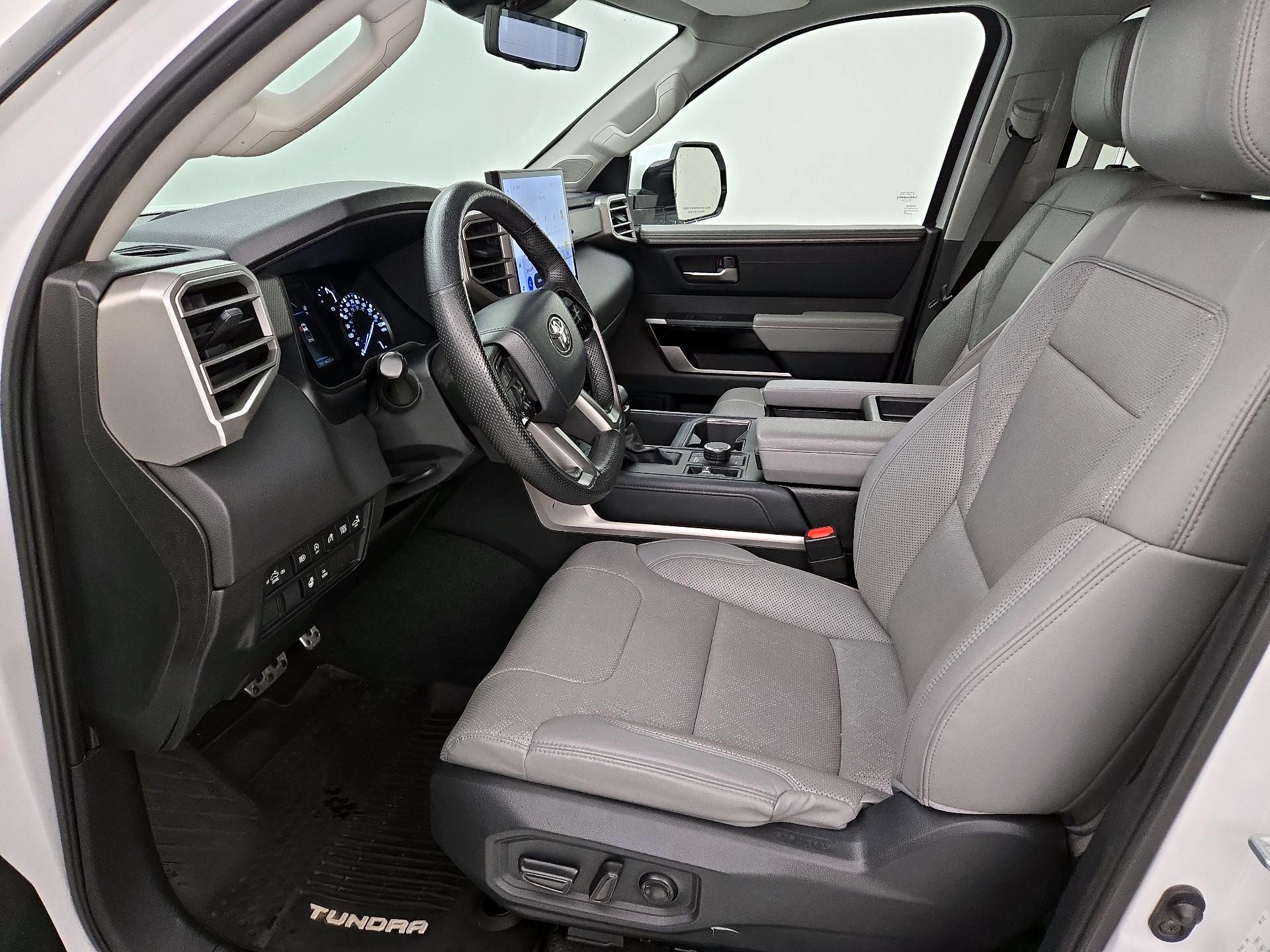 Thumbnail: 2022 Toyota Tundra - 11