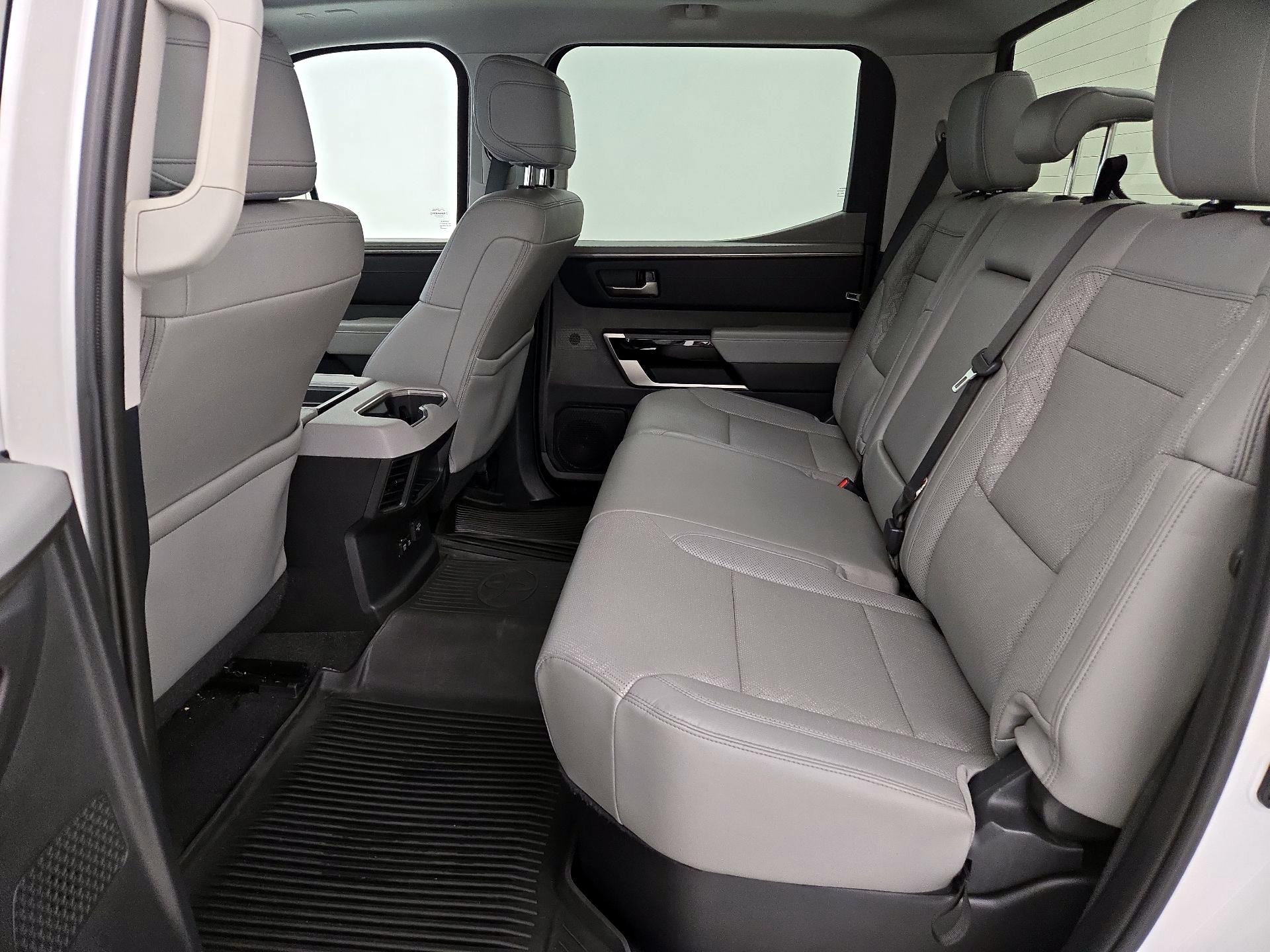 Thumbnail: 2022 Toyota Tundra - 18