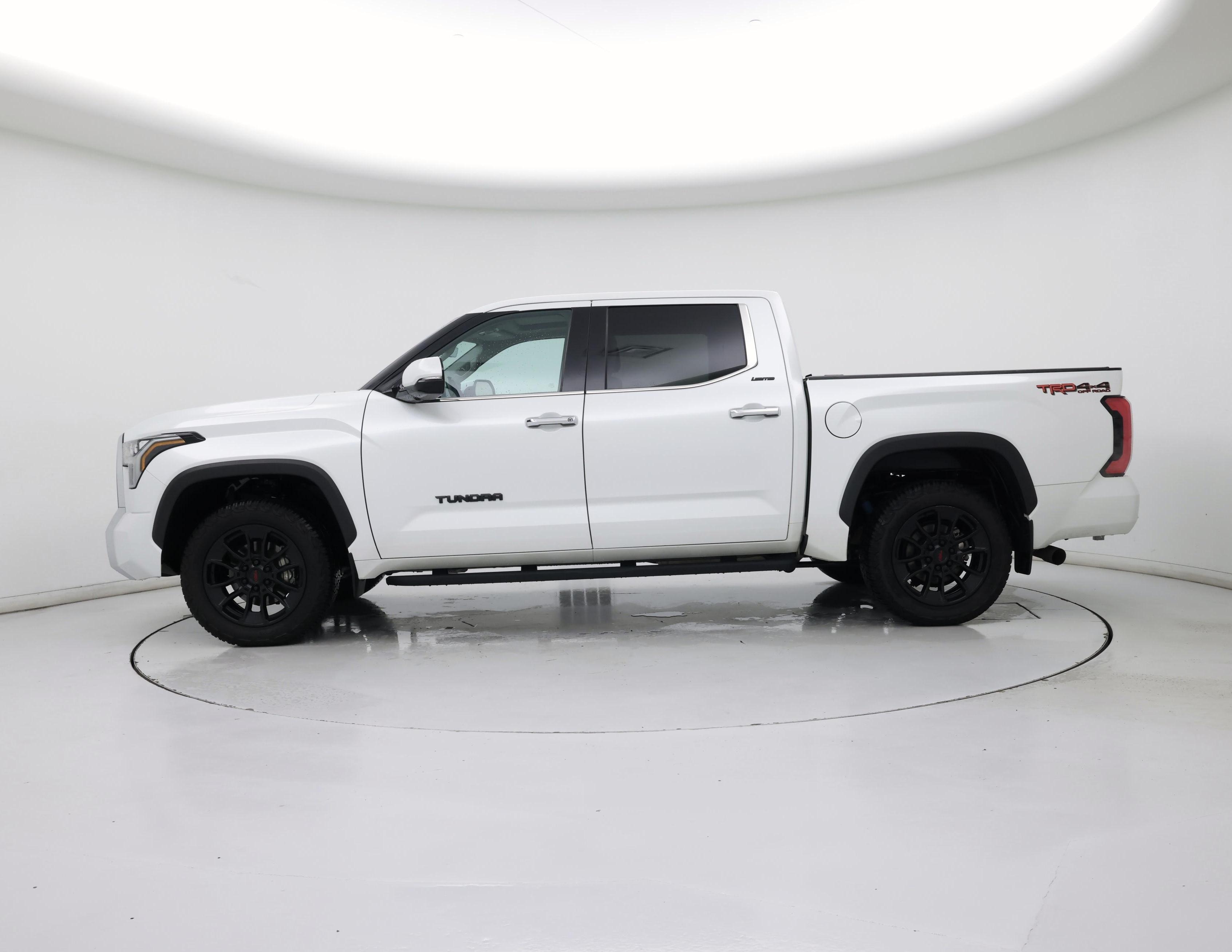 Thumbnail: 2022 Toyota Tundra - 3