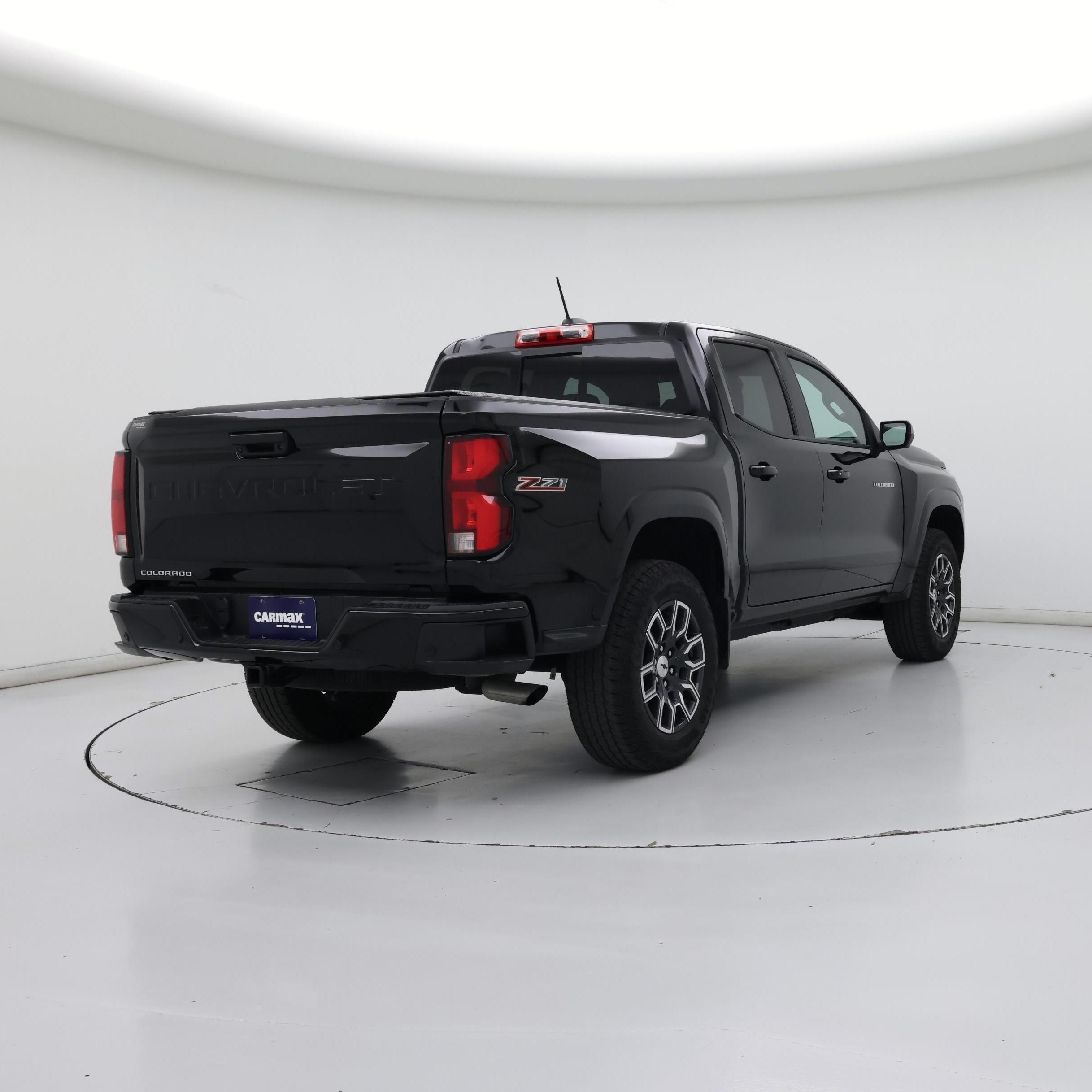 Thumbnail: 2023 Chevrolet Colorado - 8