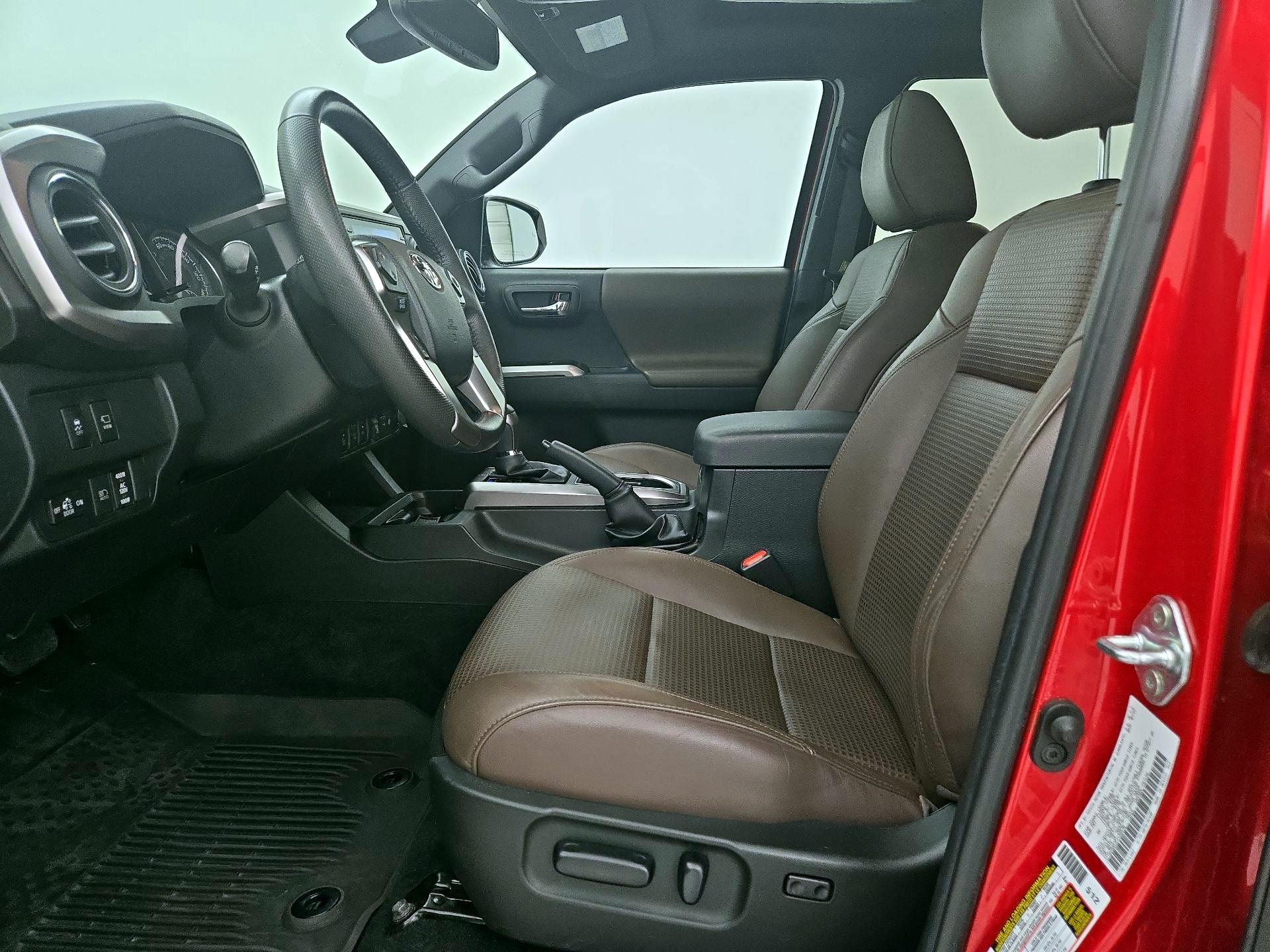 Thumbnail: 2023 Toyota Tacoma - 11