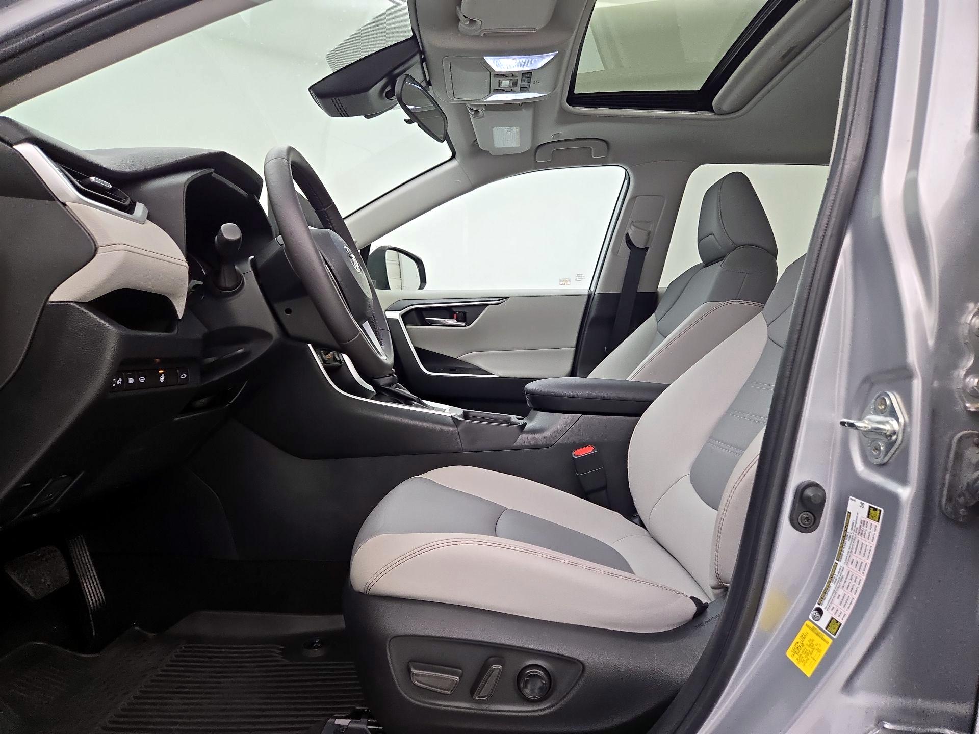 Thumbnail: 2023 Toyota RAV4 - 11