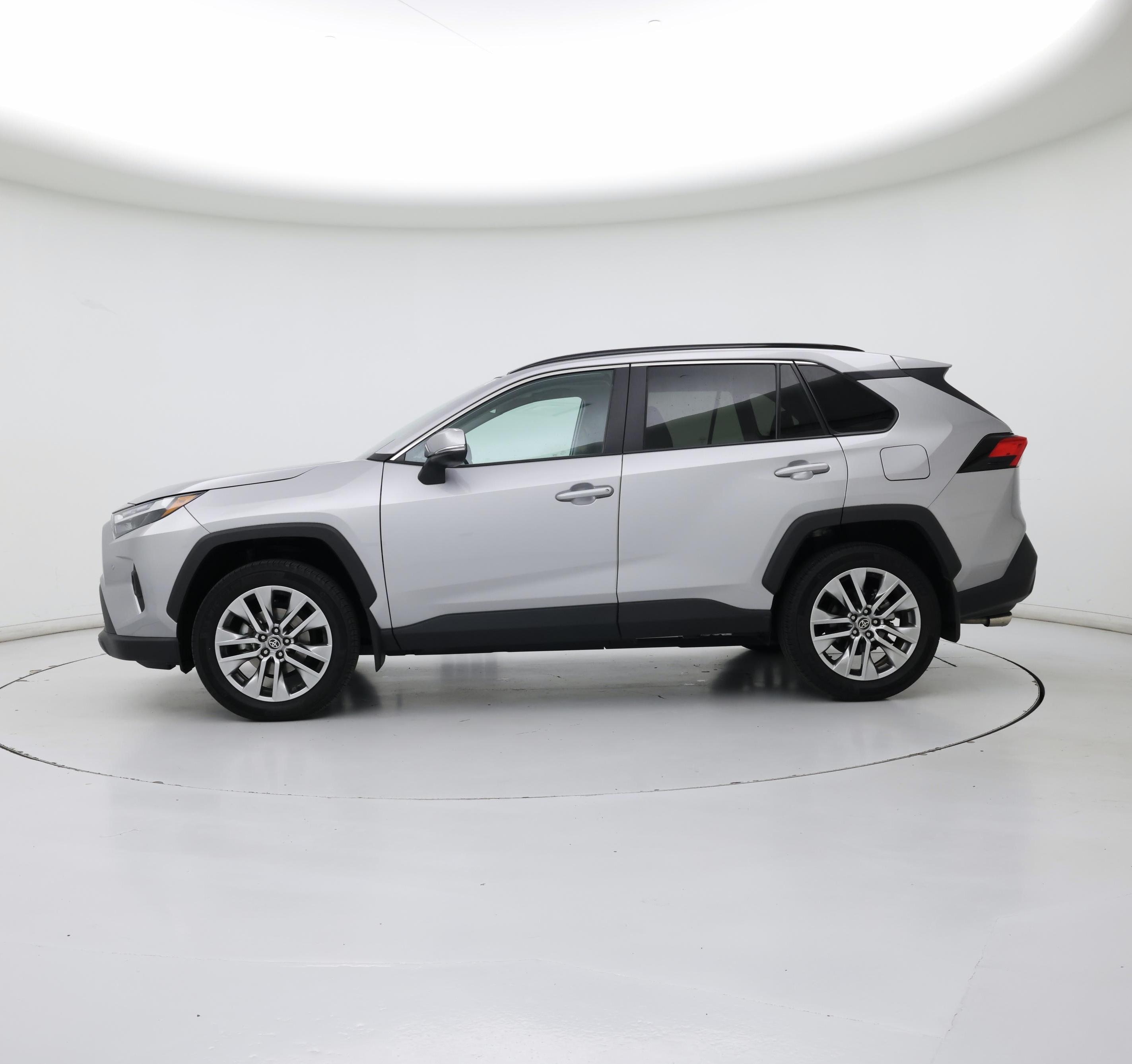 Thumbnail: 2023 Toyota RAV4 - 3