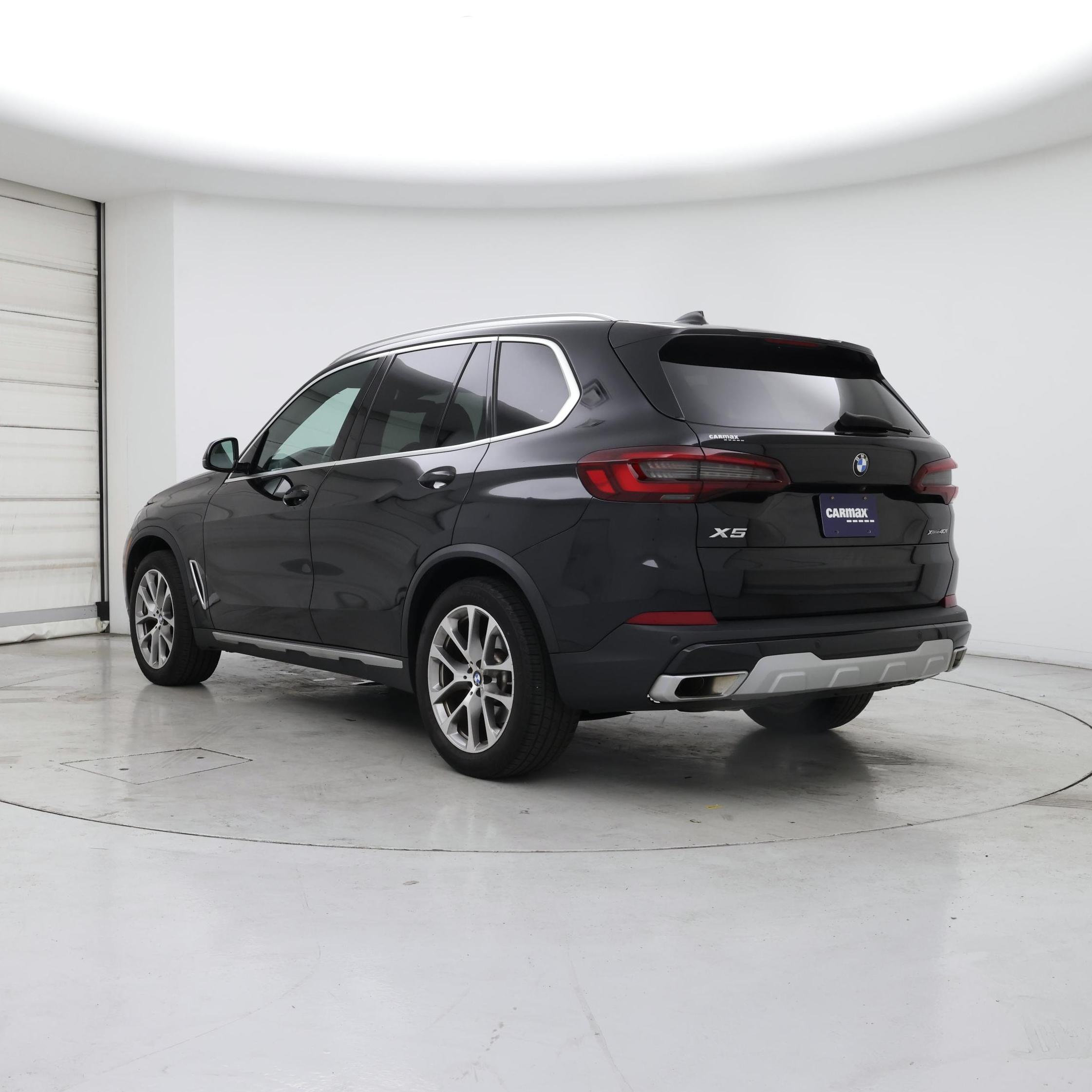 Thumbnail: 2023 BMW X5 - 2