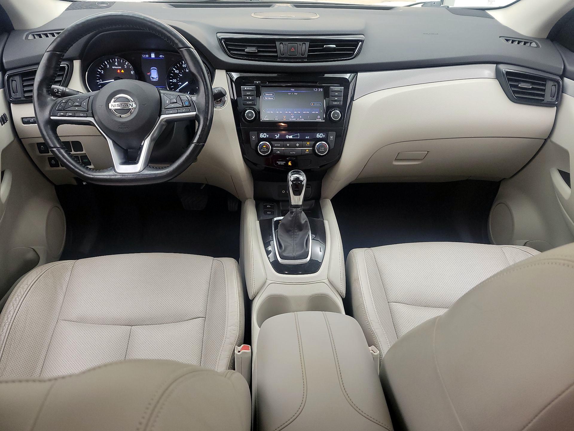 Thumbnail: 2020 Nissan Rogue Sport - 9