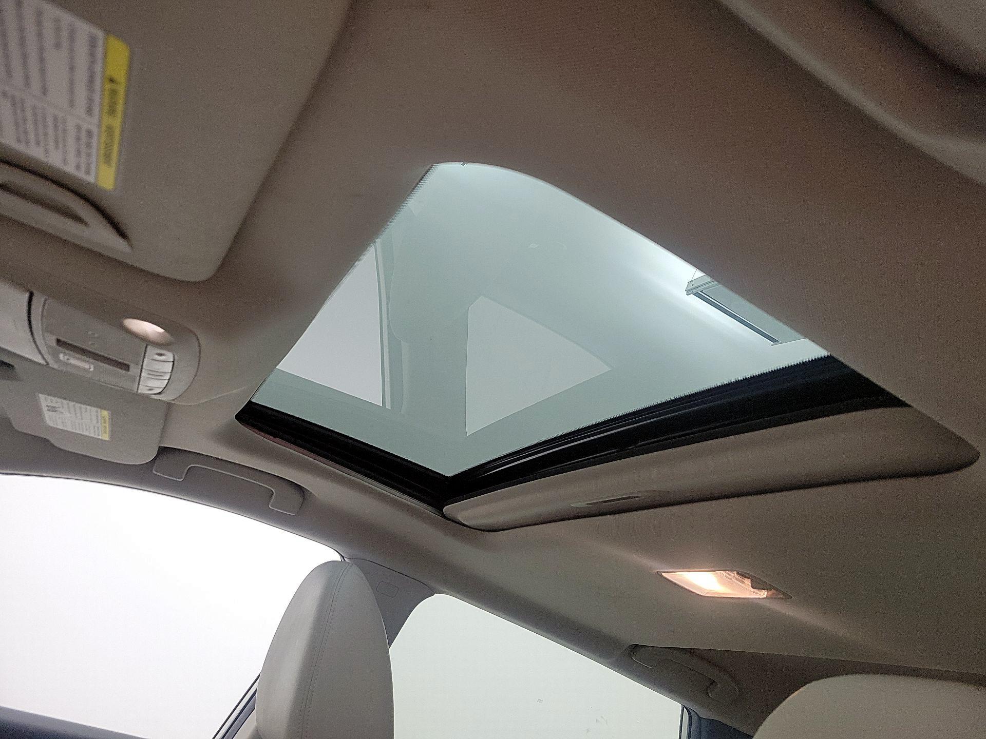 Thumbnail: 2020 Nissan Rogue Sport - 18