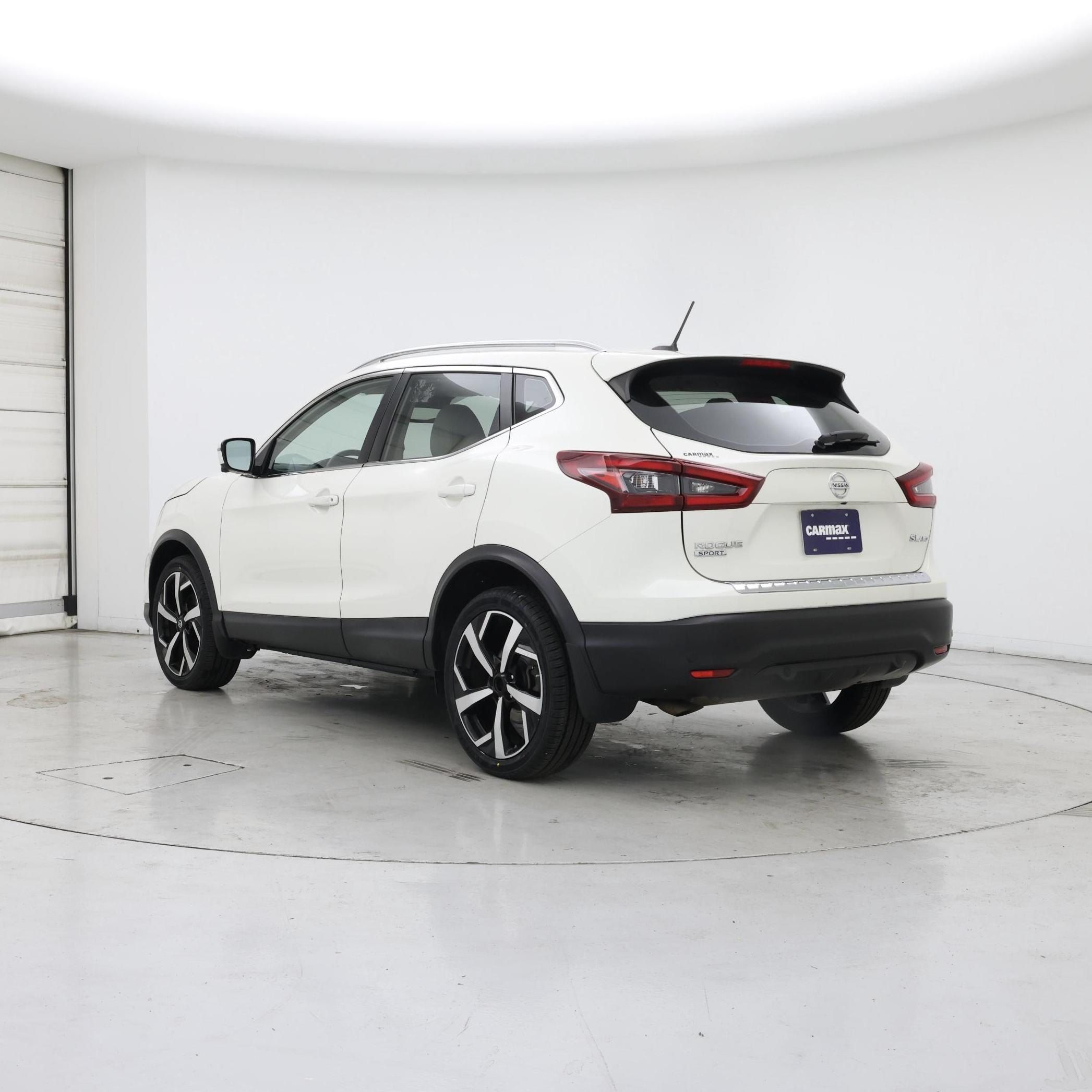 Thumbnail: 2020 Nissan Rogue Sport - 2