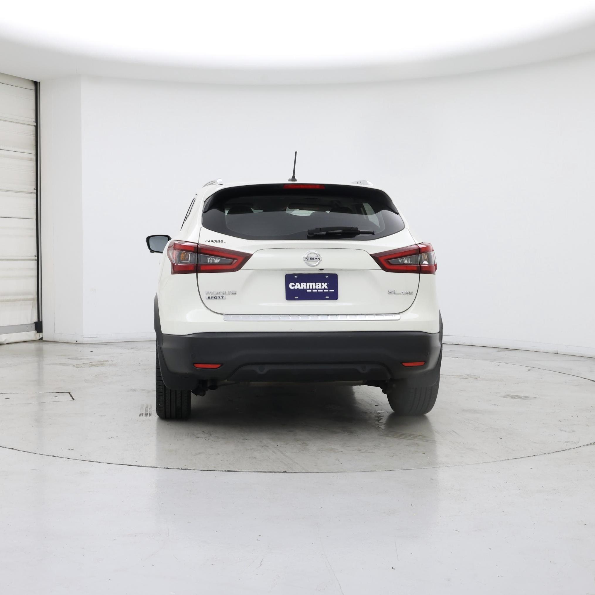 Thumbnail: 2020 Nissan Rogue Sport - 6