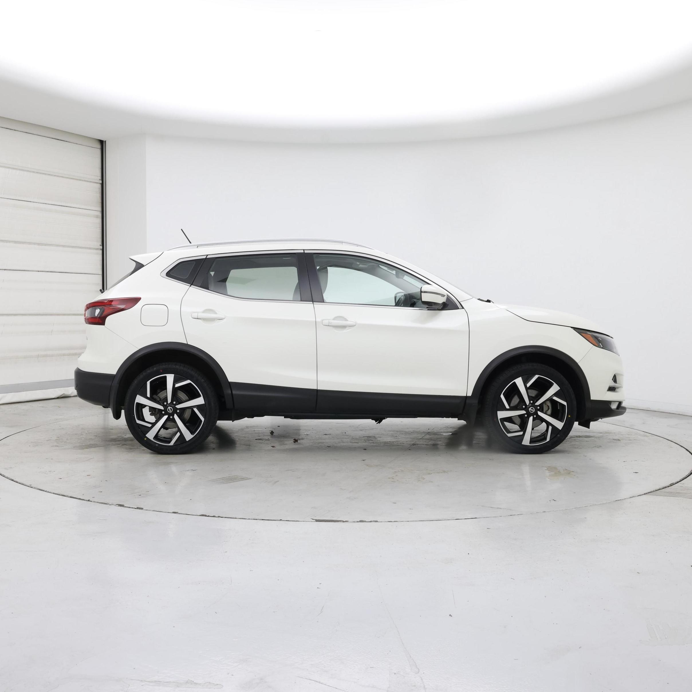 Thumbnail: 2020 Nissan Rogue Sport - 7