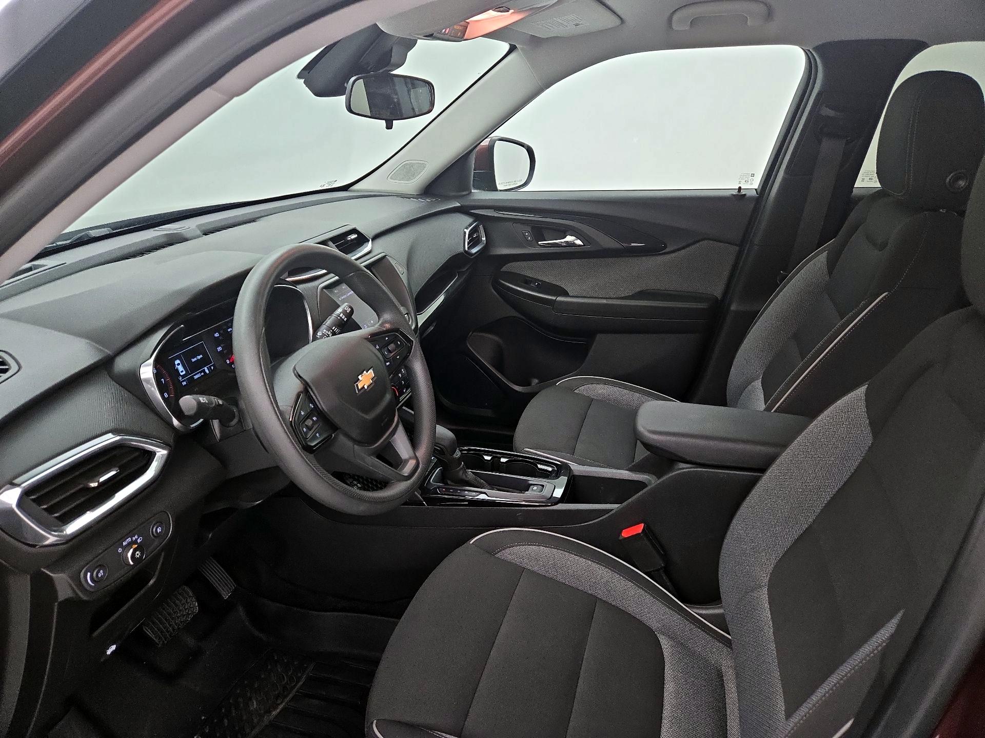 Thumbnail: 2023 Chevrolet TrailBlazer - 11