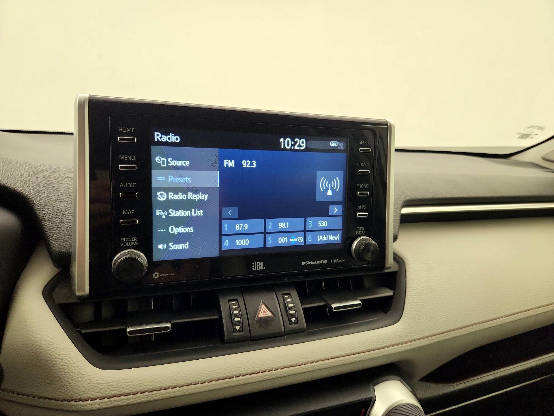 Thumbnail: 2019 Toyota RAV4 - 15
