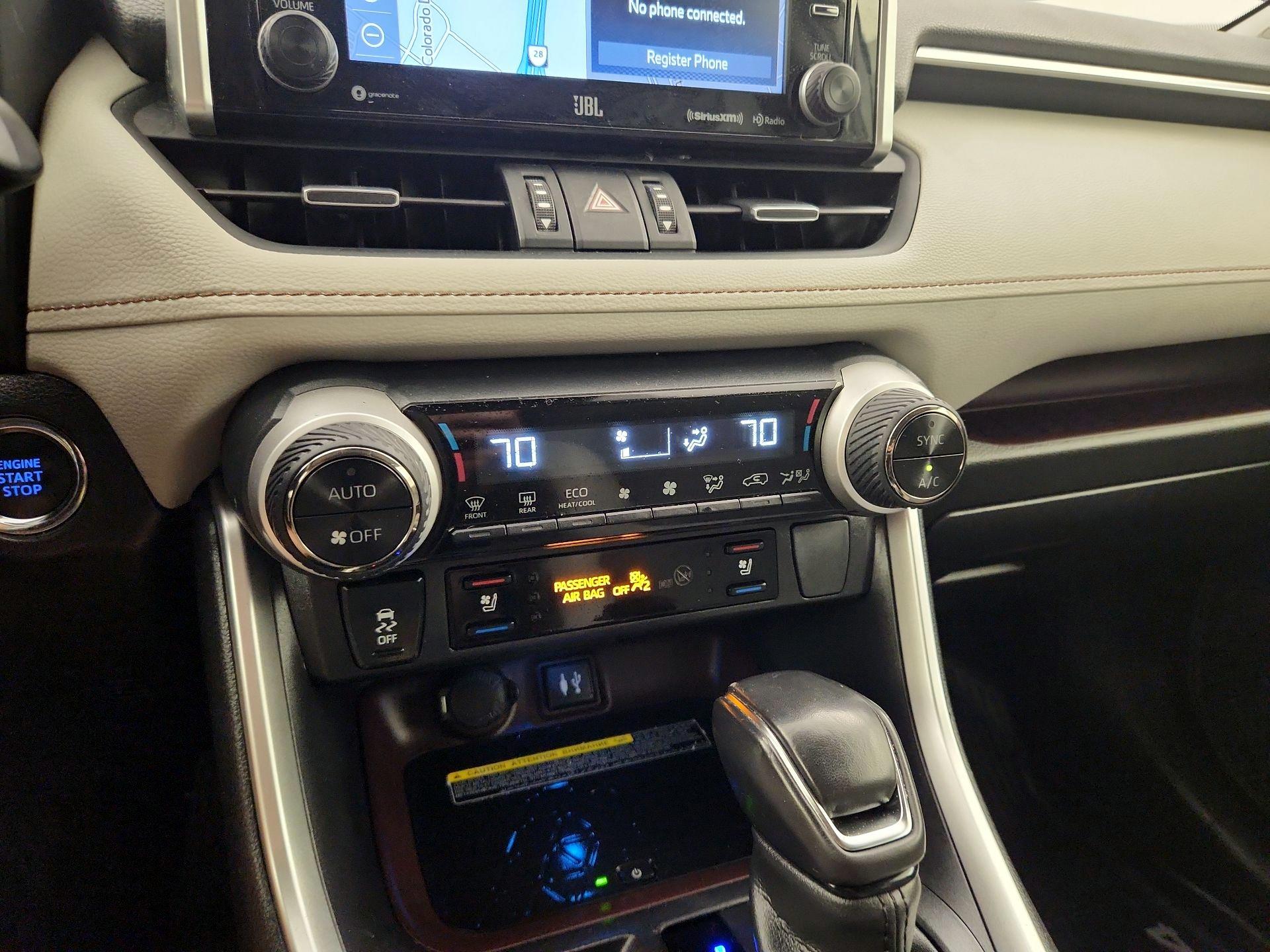 Thumbnail: 2019 Toyota RAV4 - 16