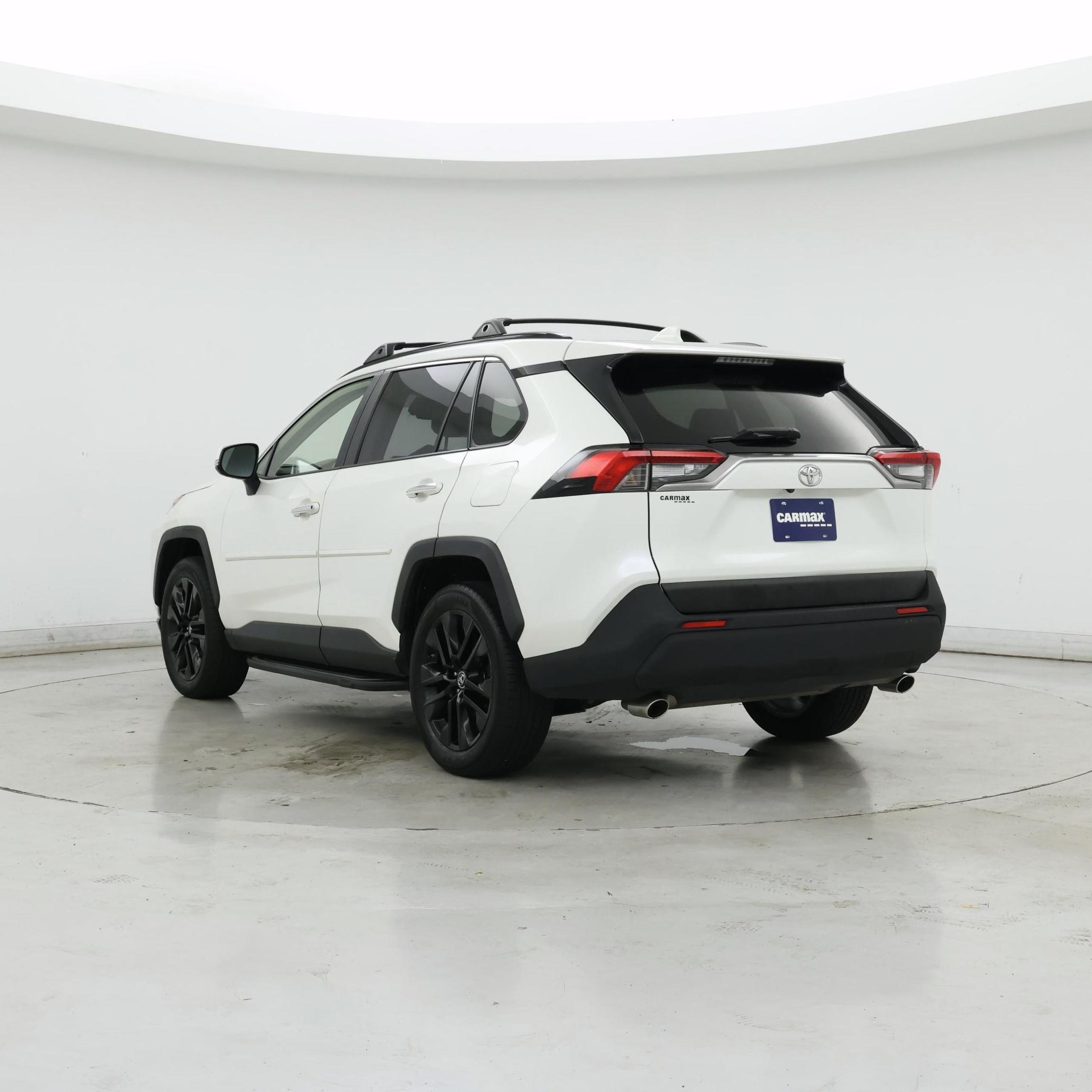 Thumbnail: 2019 Toyota RAV4 - 2
