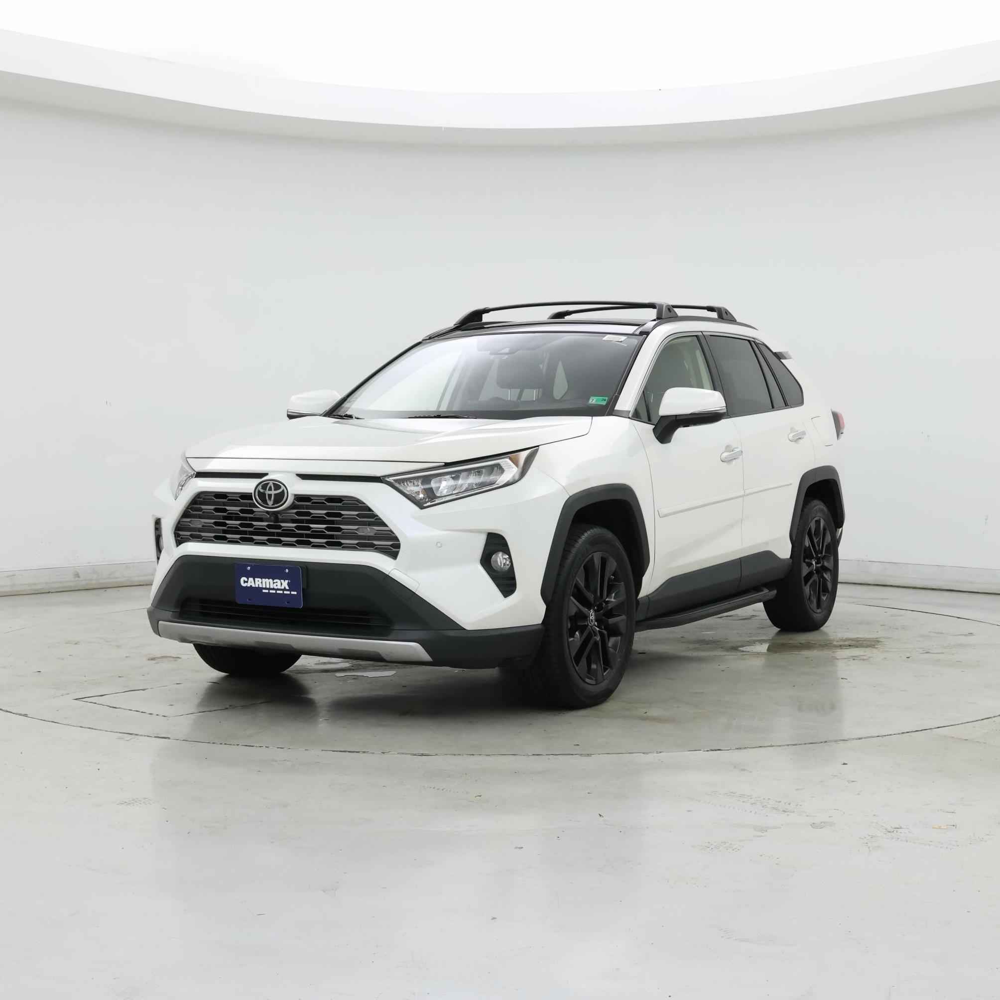 Thumbnail: 2019 Toyota RAV4 - 4