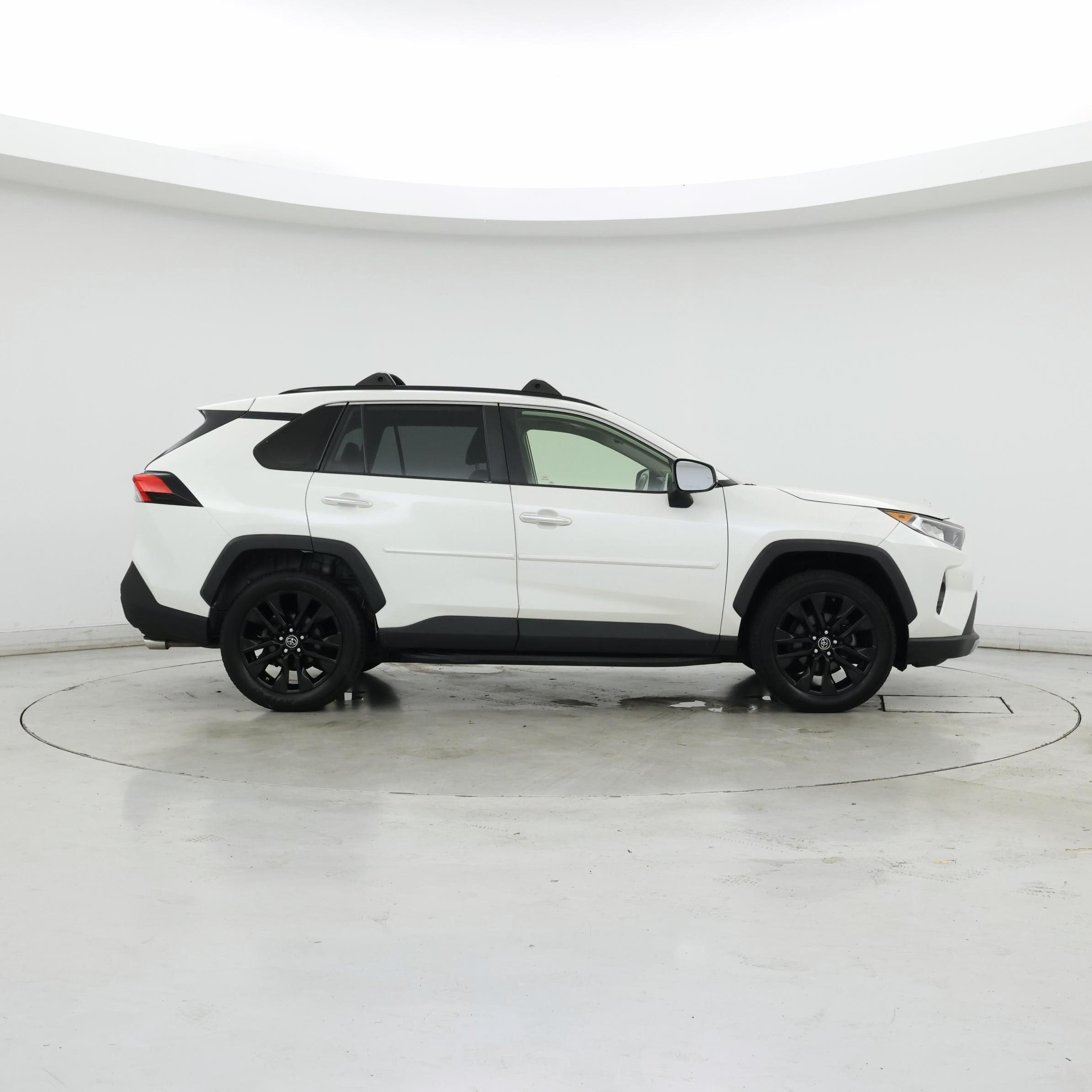 Thumbnail: 2019 Toyota RAV4 - 7